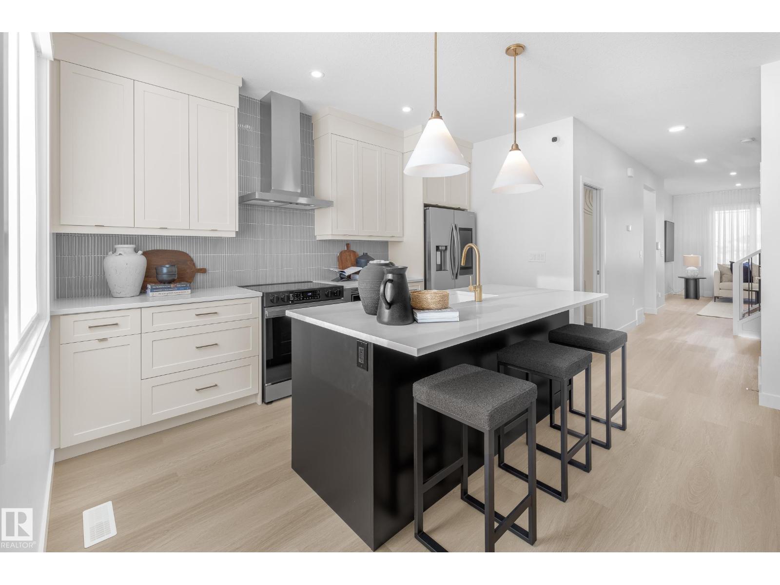 264 Paterson Li Sw, Edmonton, Alberta  T6W 5V3 - Photo 3 - E4464632