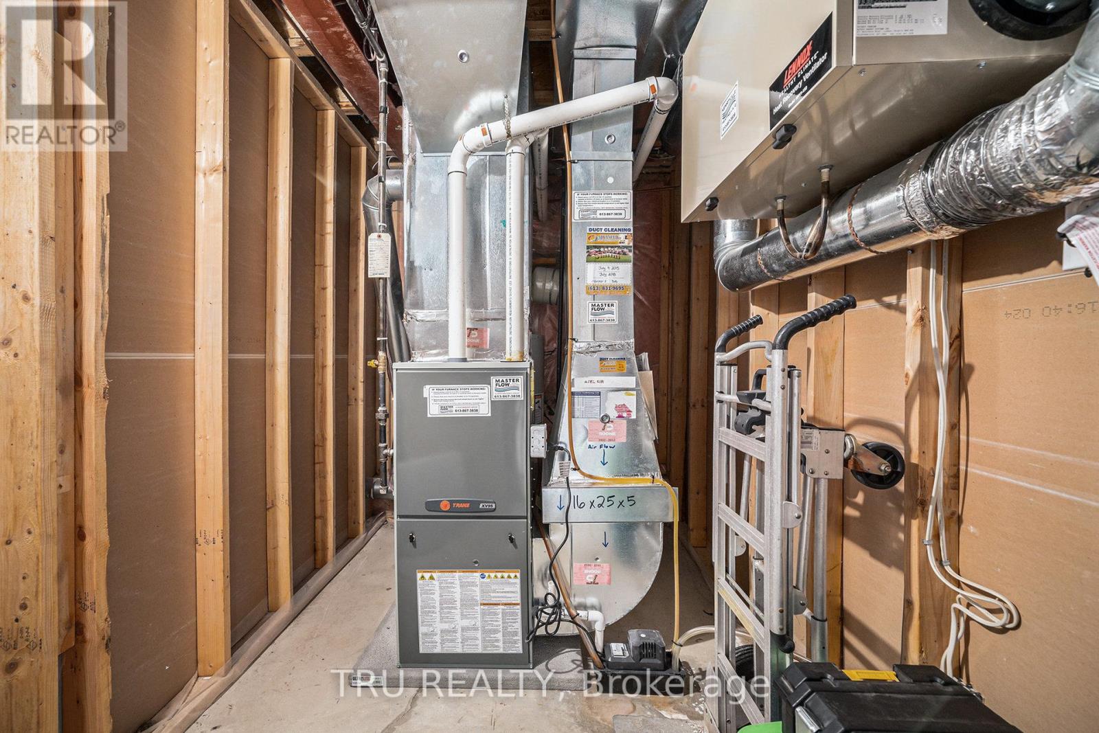 70 Dr. Gordon Crescent, North Grenville, Ontario  K0G 1J0 - Photo 25 - X12506124