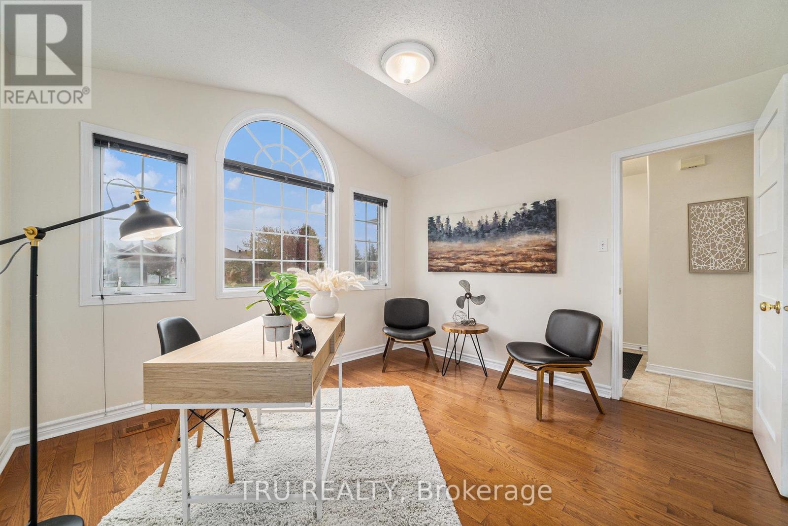 70 Dr. Gordon Crescent, North Grenville, Ontario  K0G 1J0 - Photo 5 - X12506124