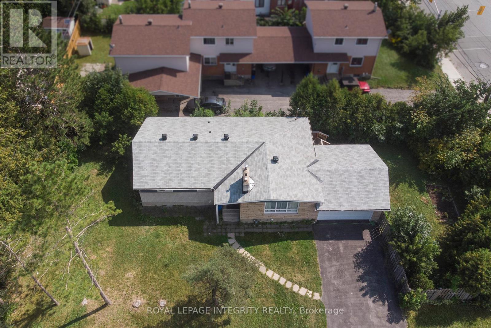 1152 Tawney Road, Ottawa, Ontario  K1G 1B6 - Photo 2 - X12506182