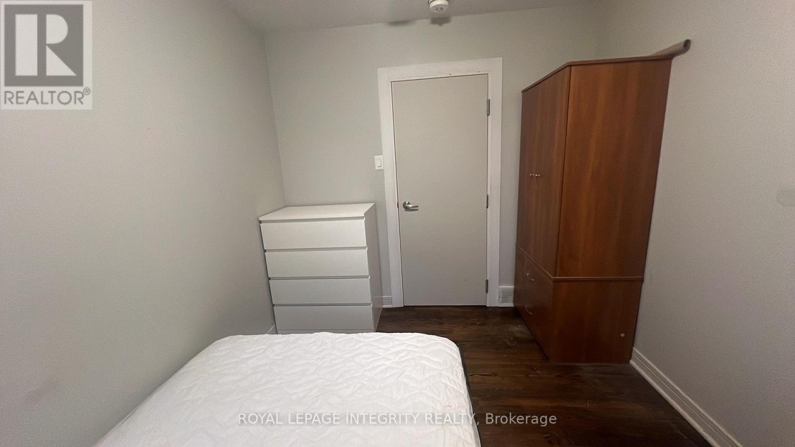 1152 Tawney Road, Ottawa, Ontario  K1G 1B6 - Photo 33 - X12506182