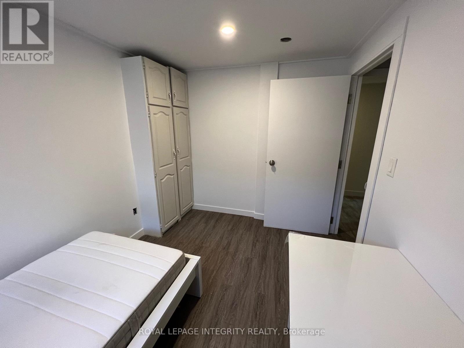 1152 Tawney Road, Ottawa, Ontario  K1G 1B6 - Photo 36 - X12506182