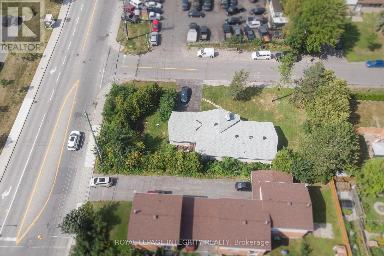 1152 Tawney Road, Ottawa, Ontario  K1G 1B6 - Photo 7 - X12506182