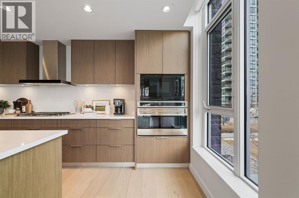 201, 88 Waterfront Mews Sw, Calgary, Alberta  T2P 1K7 - Photo 12 - A2205255