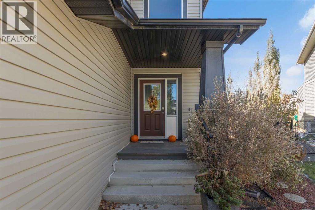 51 Sunset Court, Cochrane, Alberta  T4C 0G3 - Photo 3 - A2266875