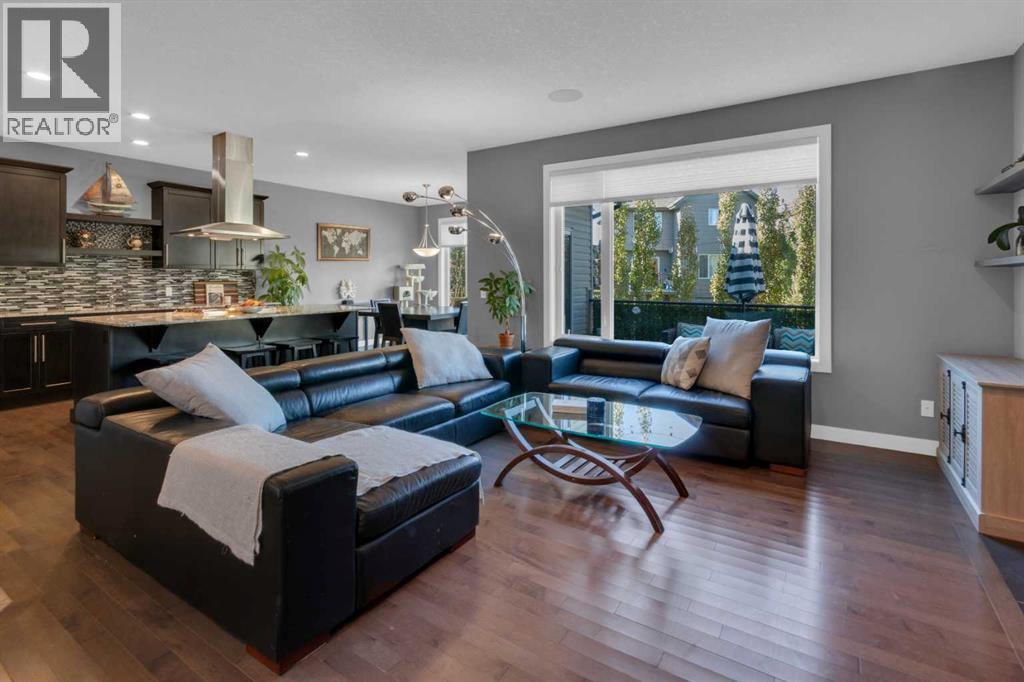 51 Sunset Court, Cochrane, Alberta  T4C 0G3 - Photo 5 - A2266875