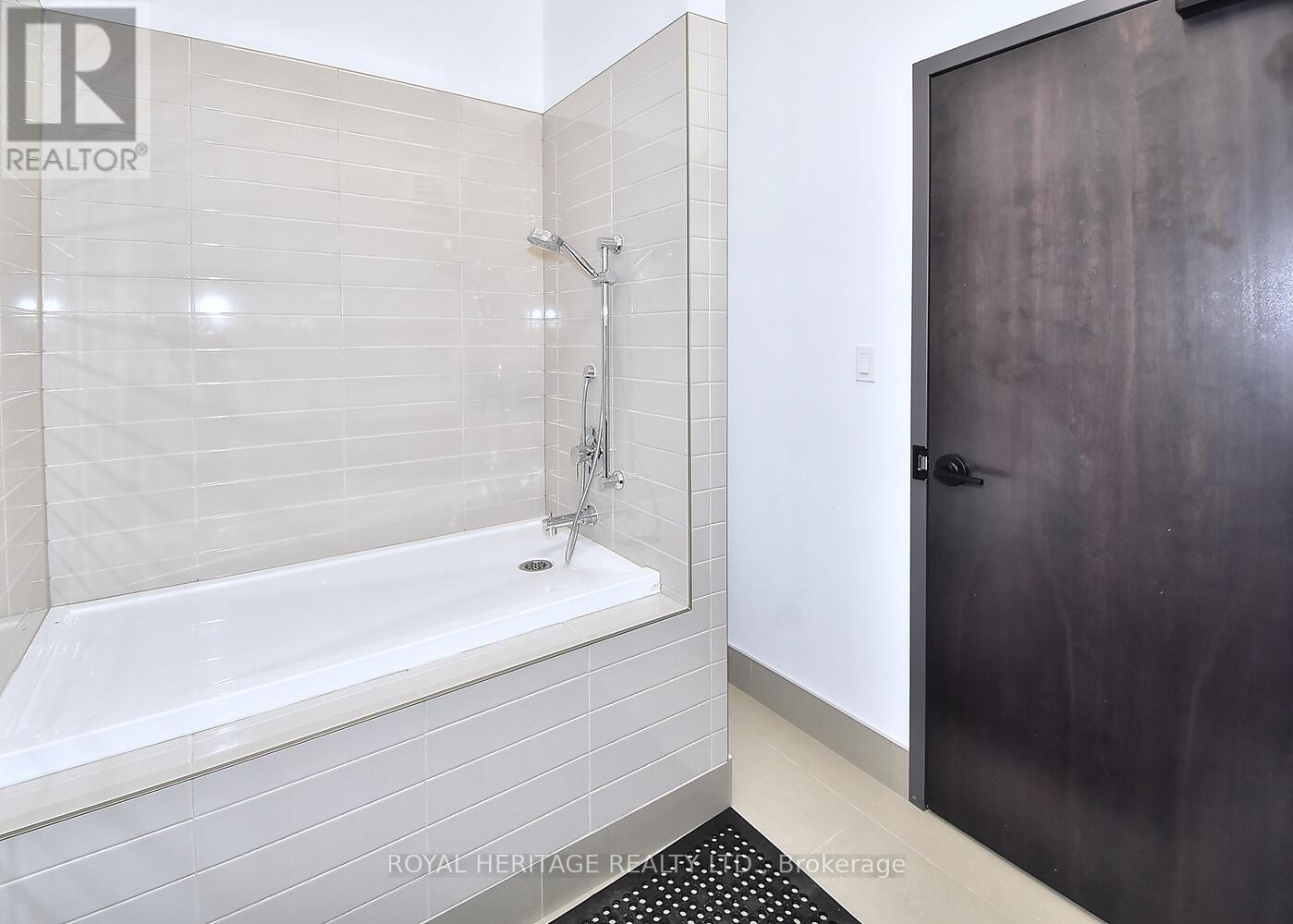 510 - 195 Hunter Street E, Peterborough, Ontario K9H 0K6 - Photo 18 - X12506226