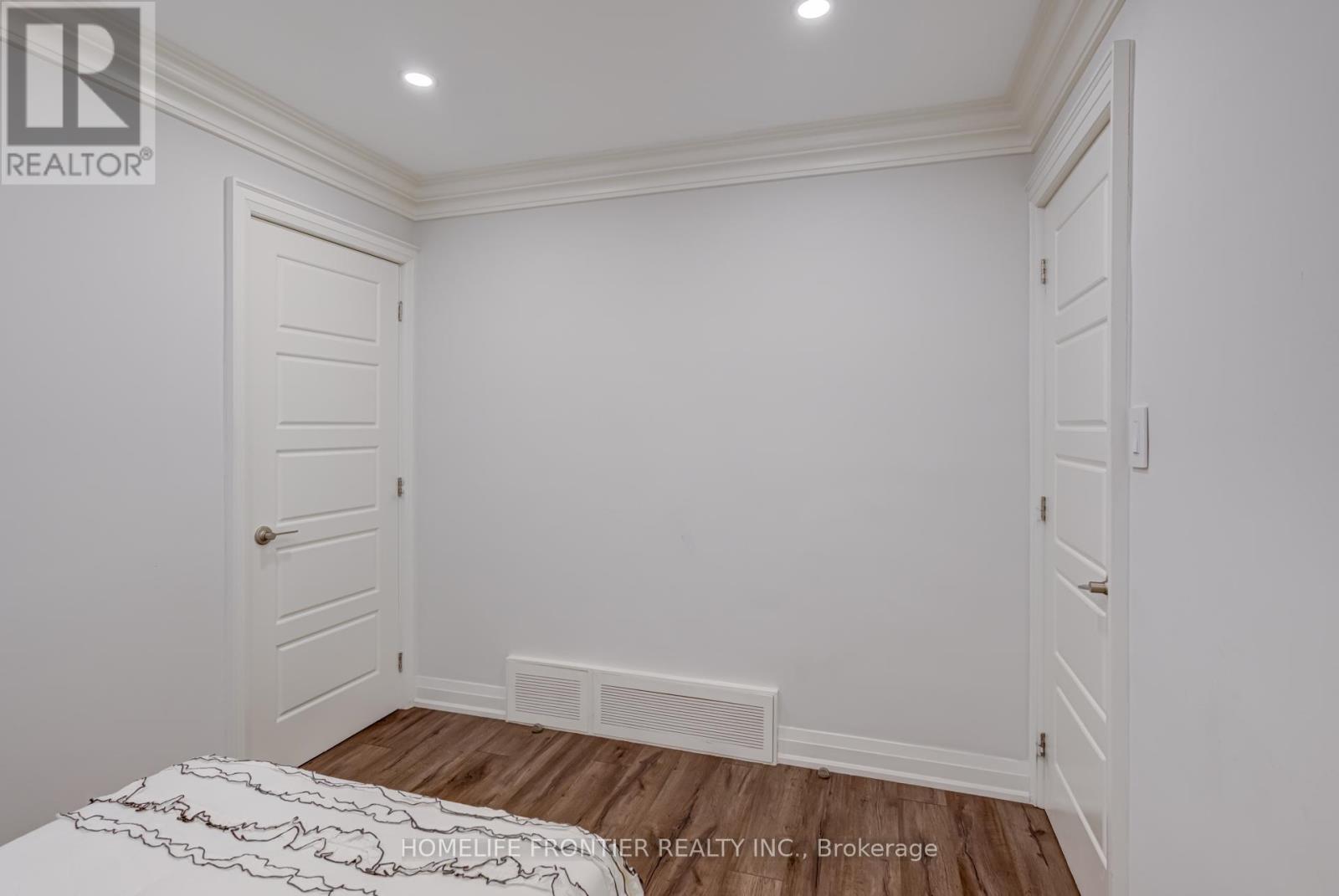 72 Newton Drive, Toronto, Ontario  M2M 2M9 - Photo 17 - C12506118