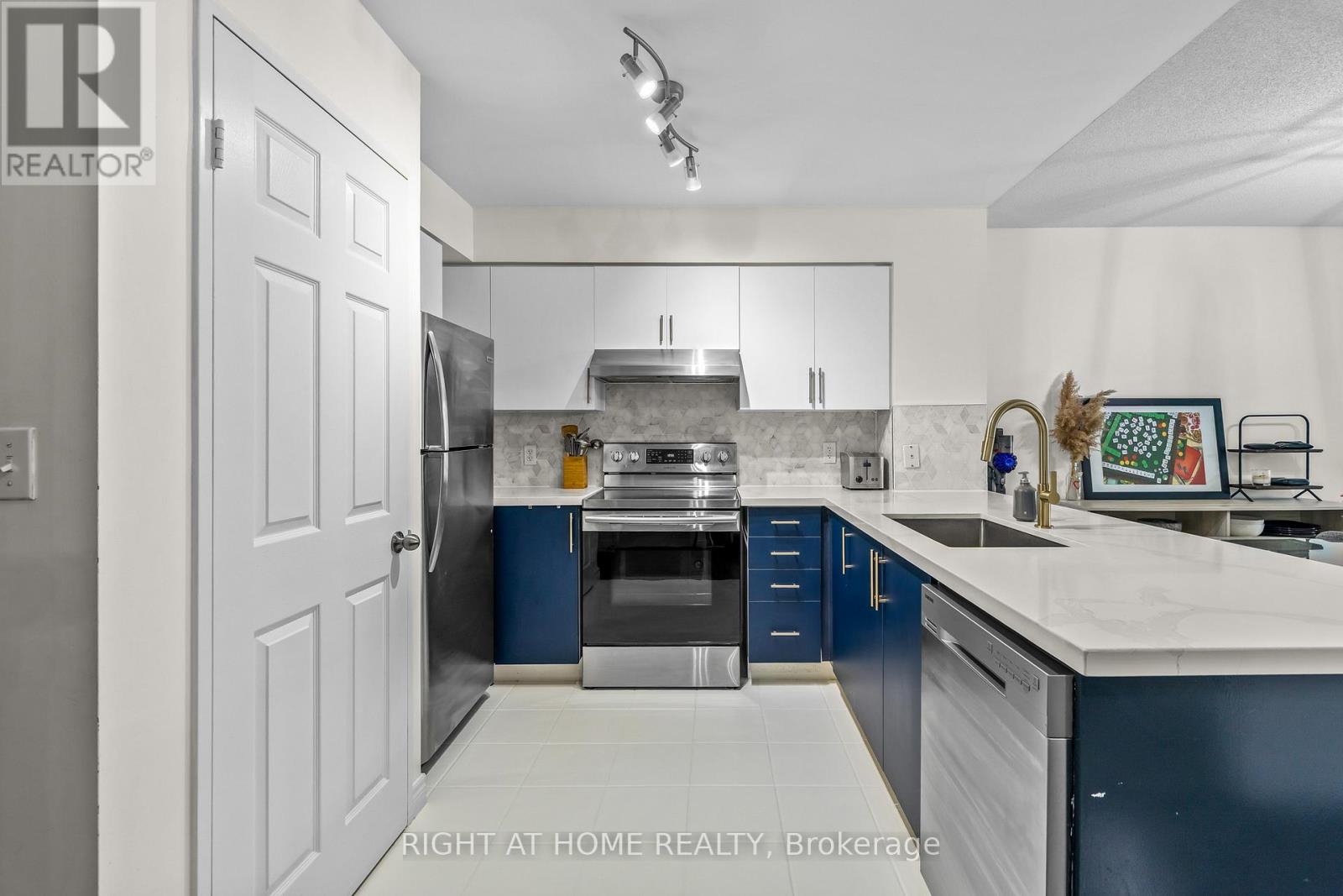 503 - 23 Hollywood Avenue, Toronto, Ontario  M2N 7L8 - Photo 7 - C12506128