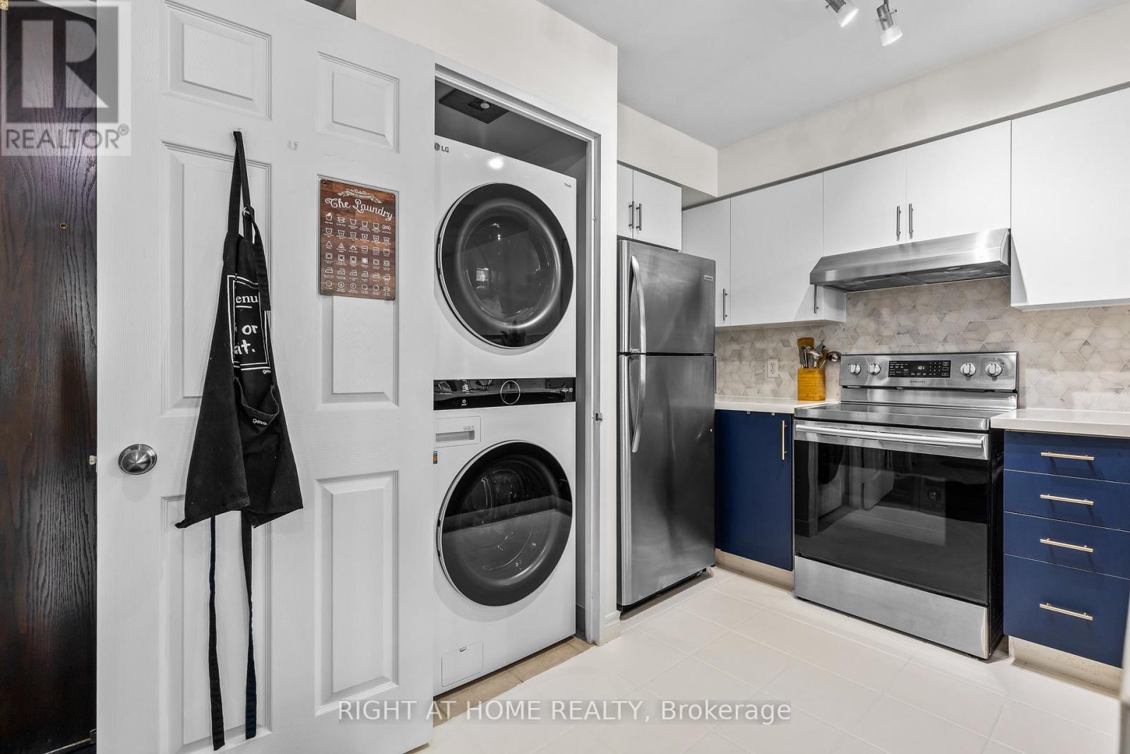 503 - 23 Hollywood Avenue, Toronto, Ontario  M2N 7L8 - Photo 8 - C12506128