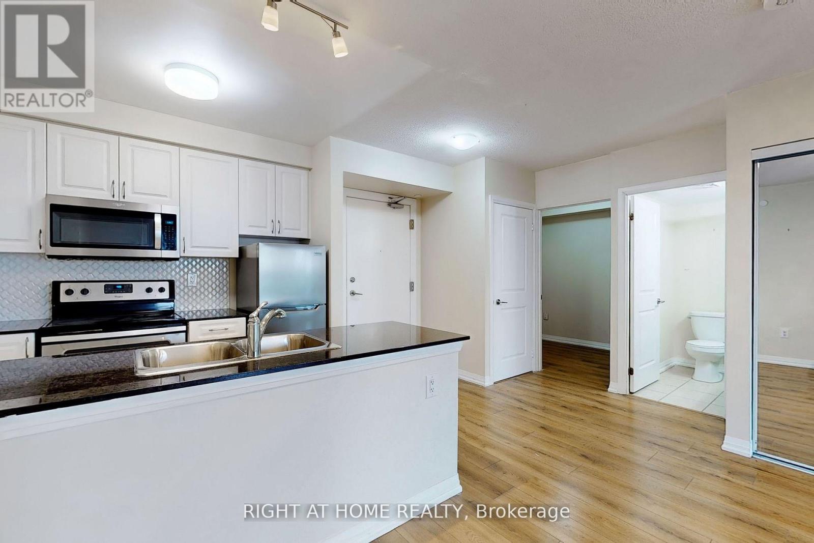 610 - 741 Sheppard Avenue W, Toronto, Ontario  M3H 0C9 - Photo 11 - C12506158