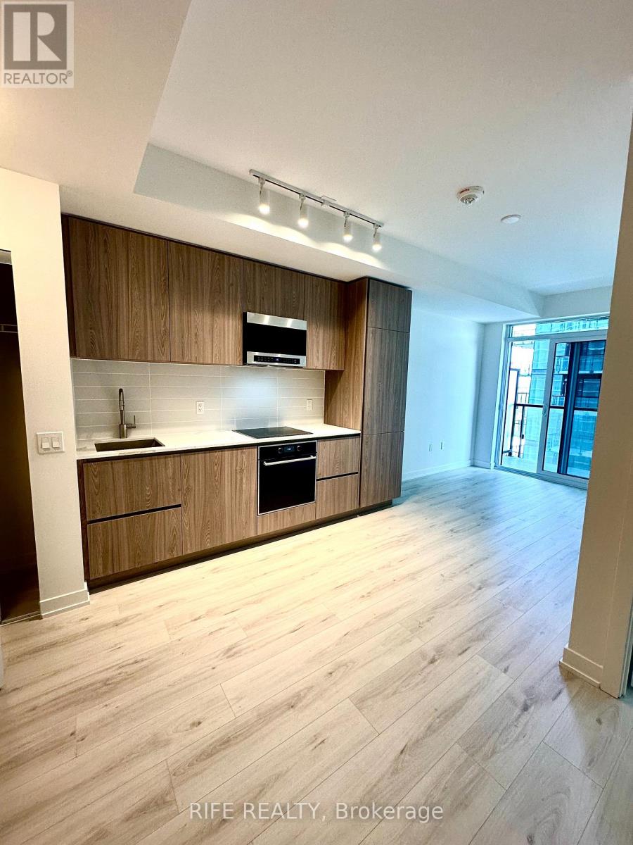 1306 - 110 Broadway Ave. Avenue, Toronto, Ontario  M4P 1V7 - Photo 2 - C12506170