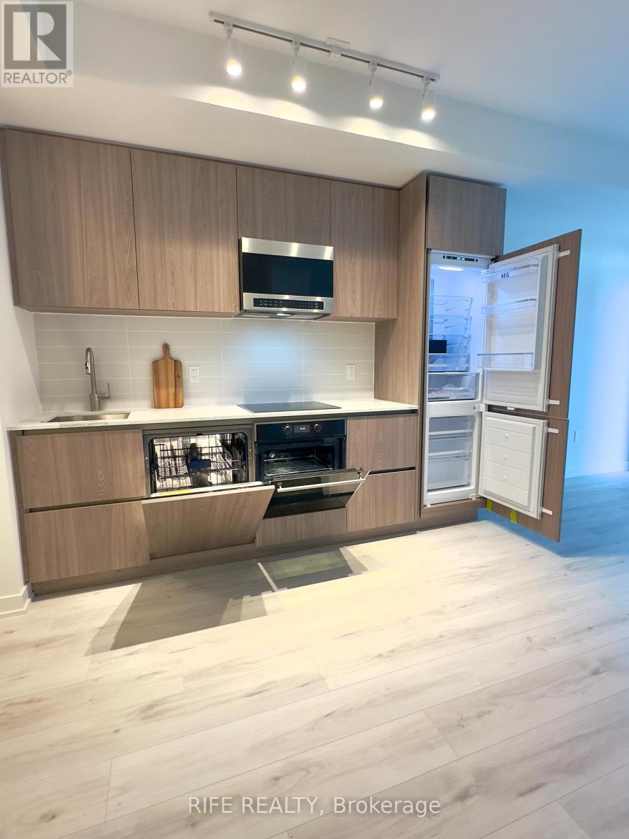 1306 - 110 Broadway Ave. Avenue, Toronto, Ontario  M4P 1V7 - Photo 5 - C12506170