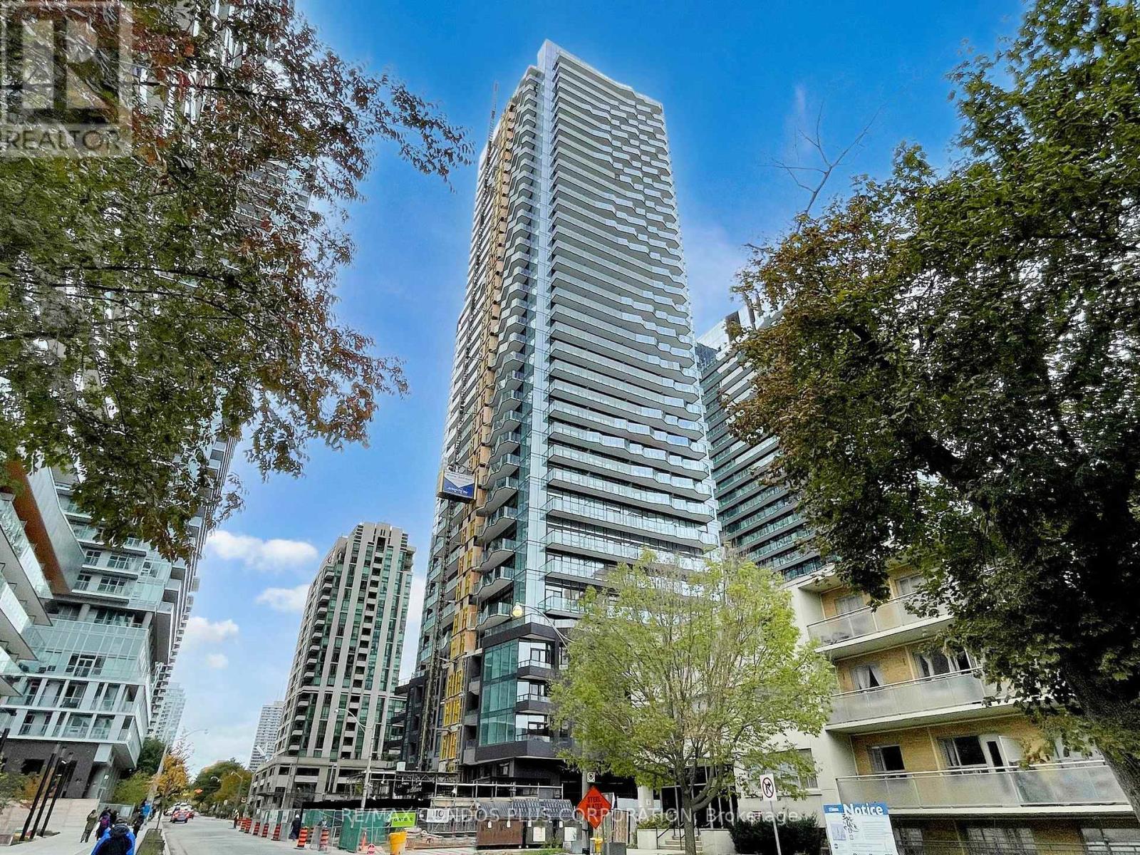 1110 - 120 Broadway Avenue, Toronto, Ontario  M4P 1V6 - Photo 2 - C12506180