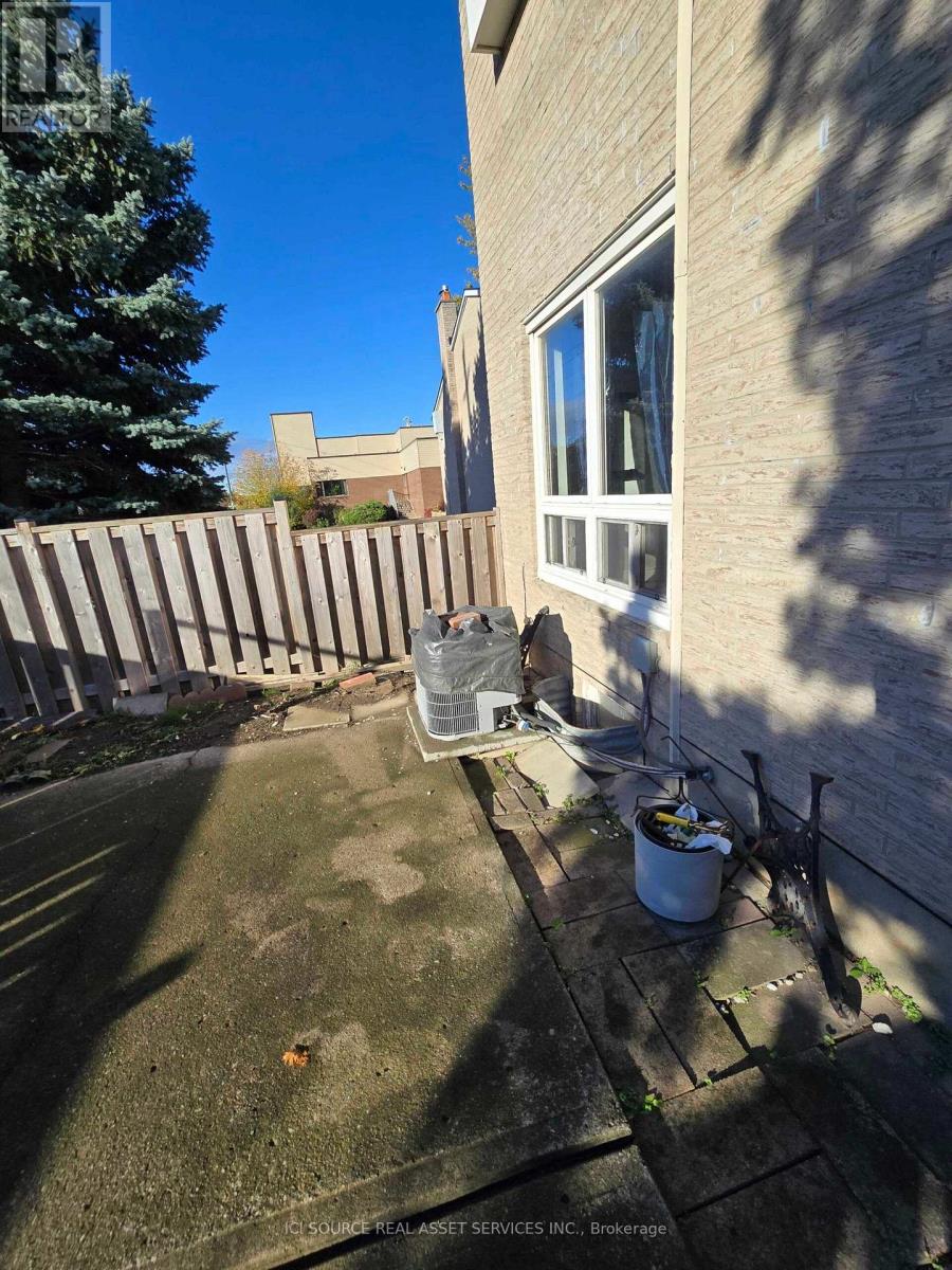 11 - 2 Liszt Gate, Toronto, Ontario  M2H 1G7 - Photo 10 - C12506204