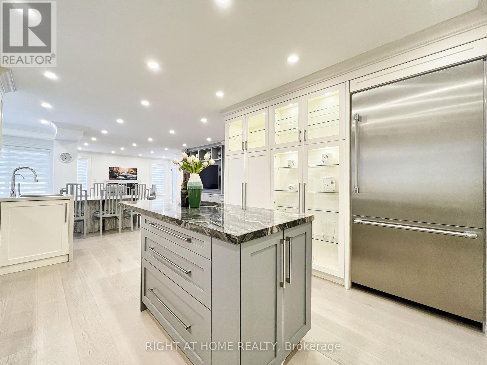 152 Holmes Avenue, Toronto, Ontario  M2N 4M6 - Photo 18 - C12506218