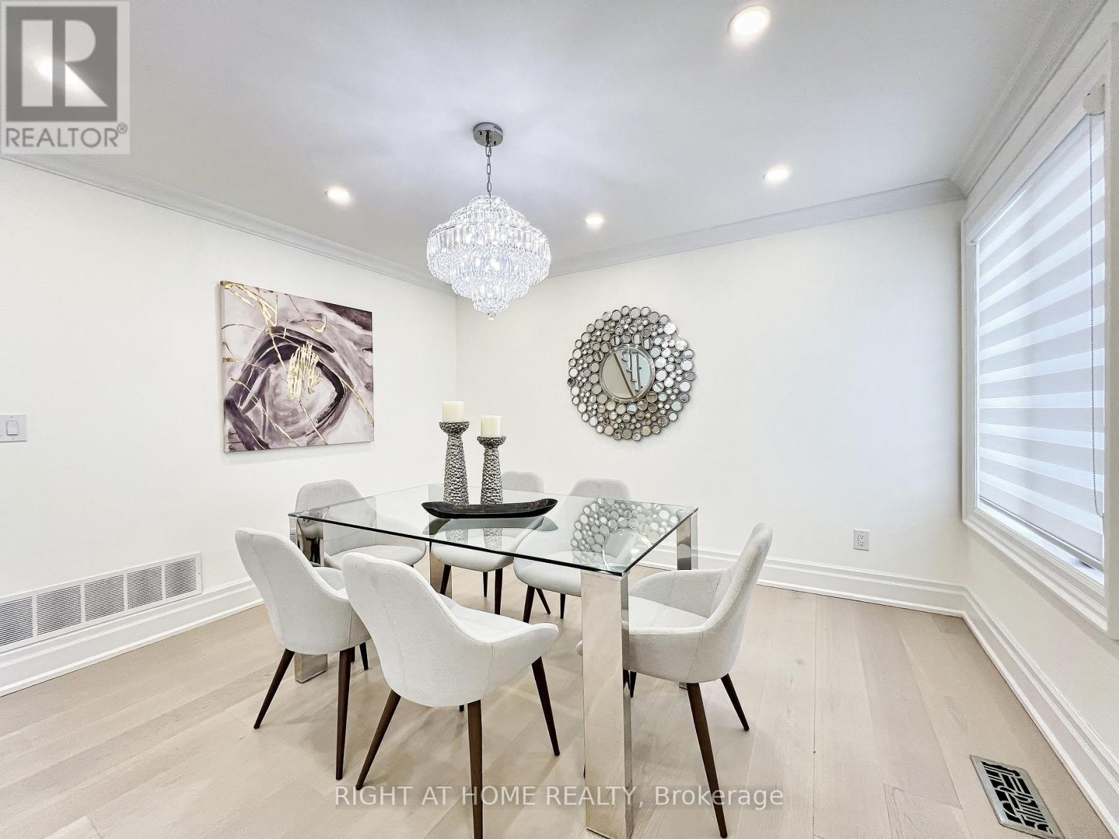 152 Holmes Avenue, Toronto, Ontario  M2N 4M6 - Photo 7 - C12506218