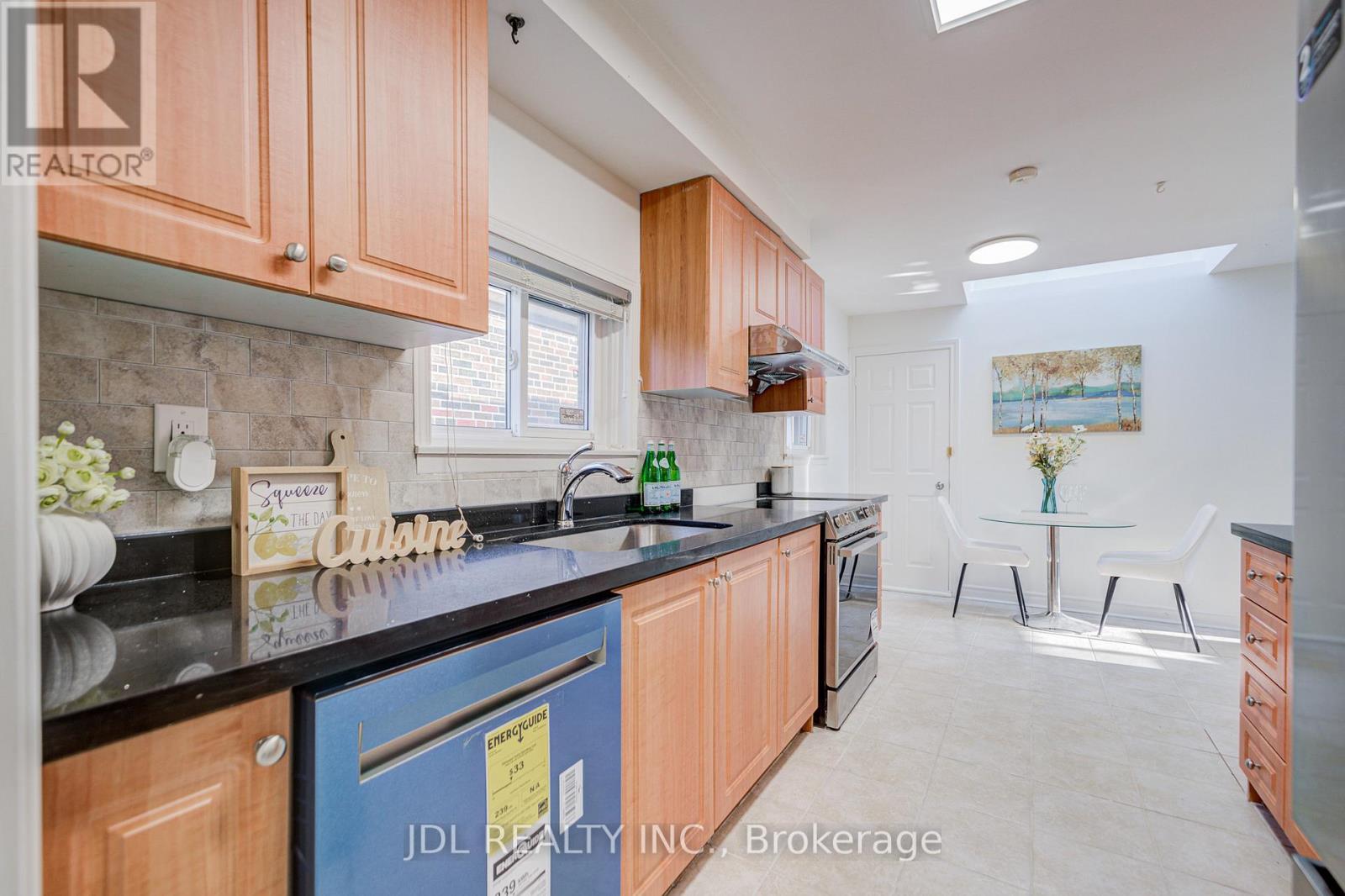 6 Norhead Avenue, Toronto, Ontario  M1S 2X6 - Photo 19 - E12506122