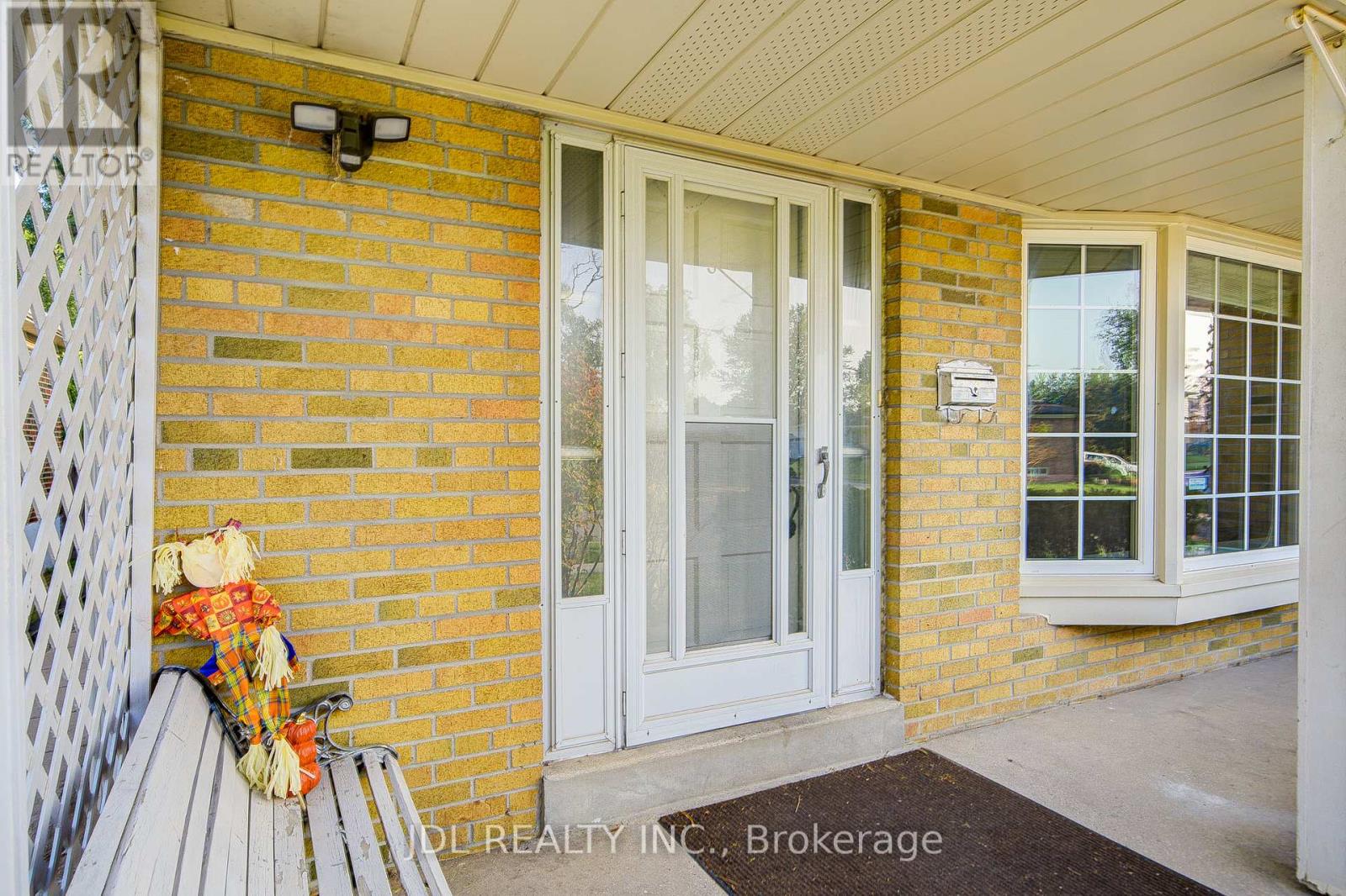 6 Norhead Avenue, Toronto, Ontario  M1S 2X6 - Photo 2 - E12506122