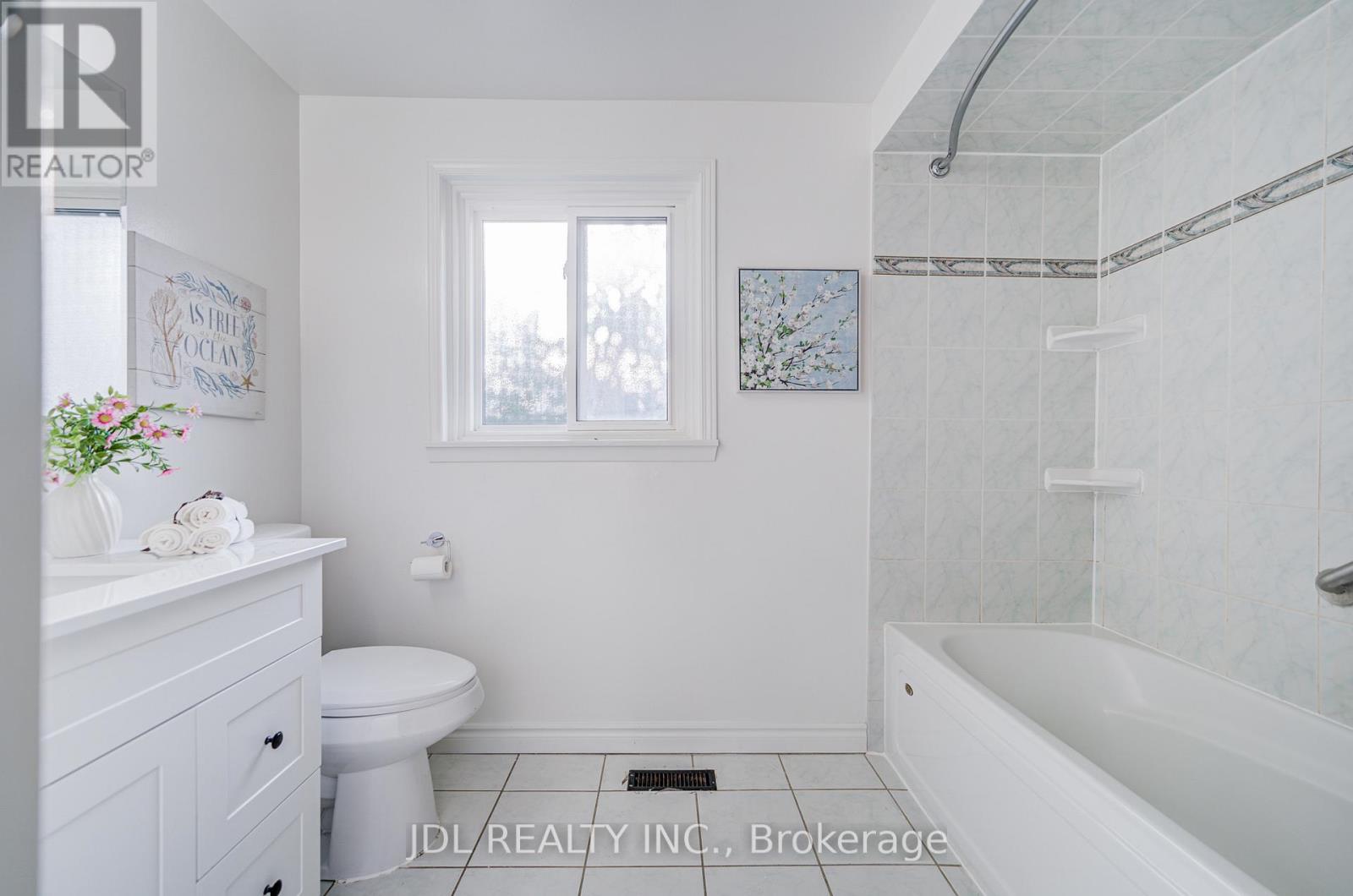 6 Norhead Avenue, Toronto, Ontario  M1S 2X6 - Photo 22 - E12506122