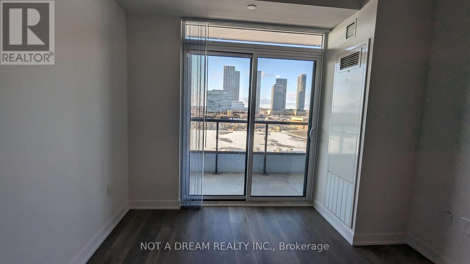 820 - 38 Honeycrisp Crescent, Vaughan, Ontario  L4K 0M8 - Photo 26 - N12506126