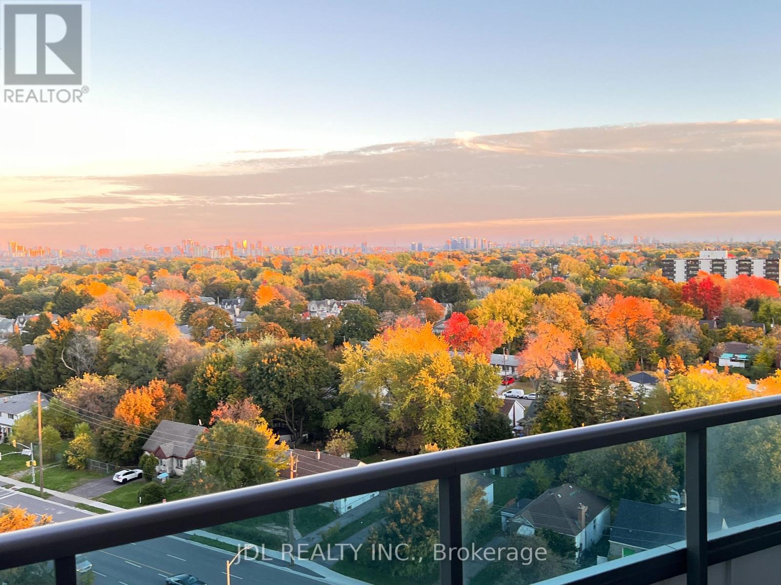 1031 - 7161 Yonge Street, Markham, Ontario  L3T 0C8 - Photo 2 - N12506130