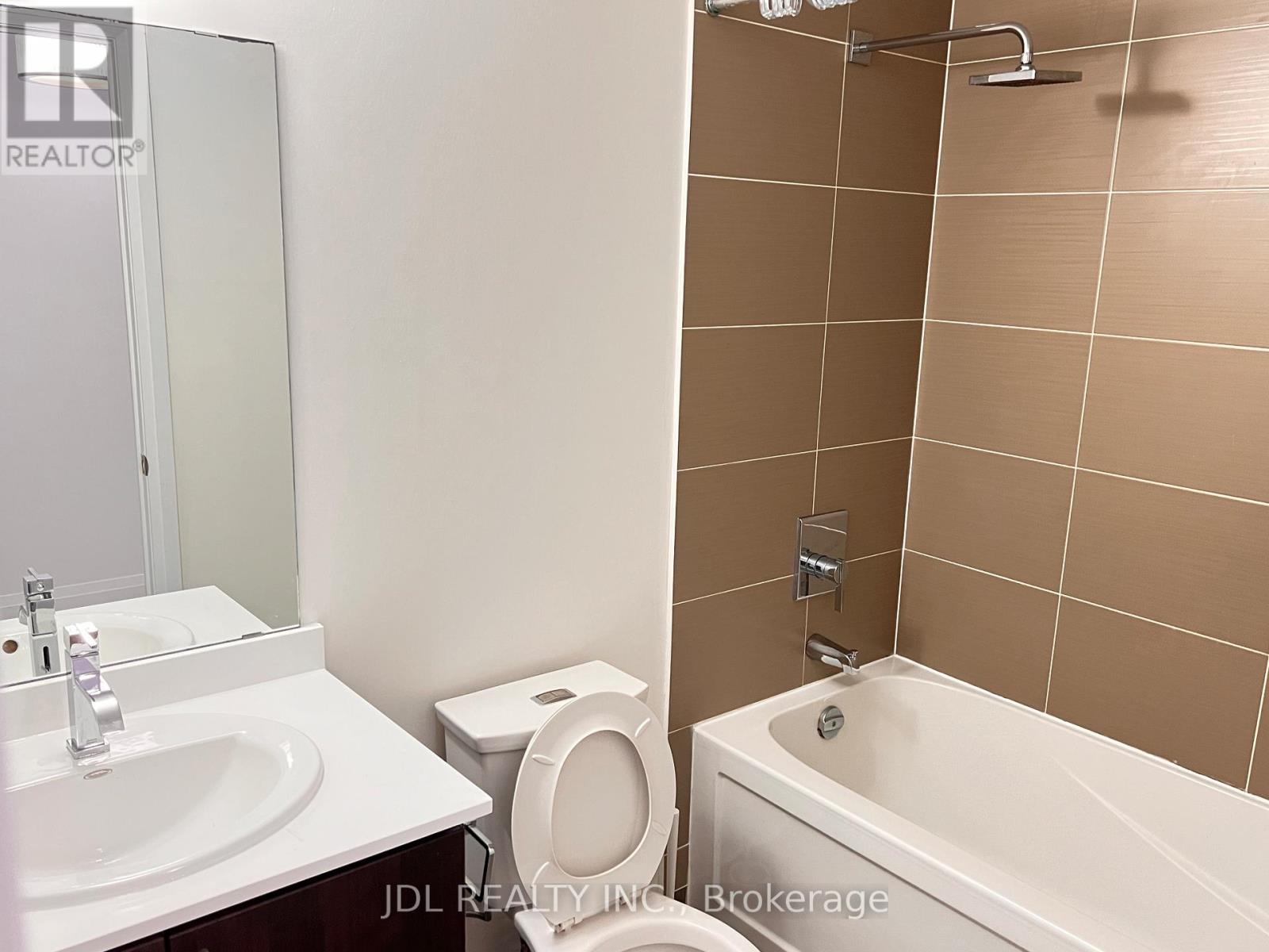 1031 - 7161 Yonge Street, Markham, Ontario  L3T 0C8 - Photo 6 - N12506130