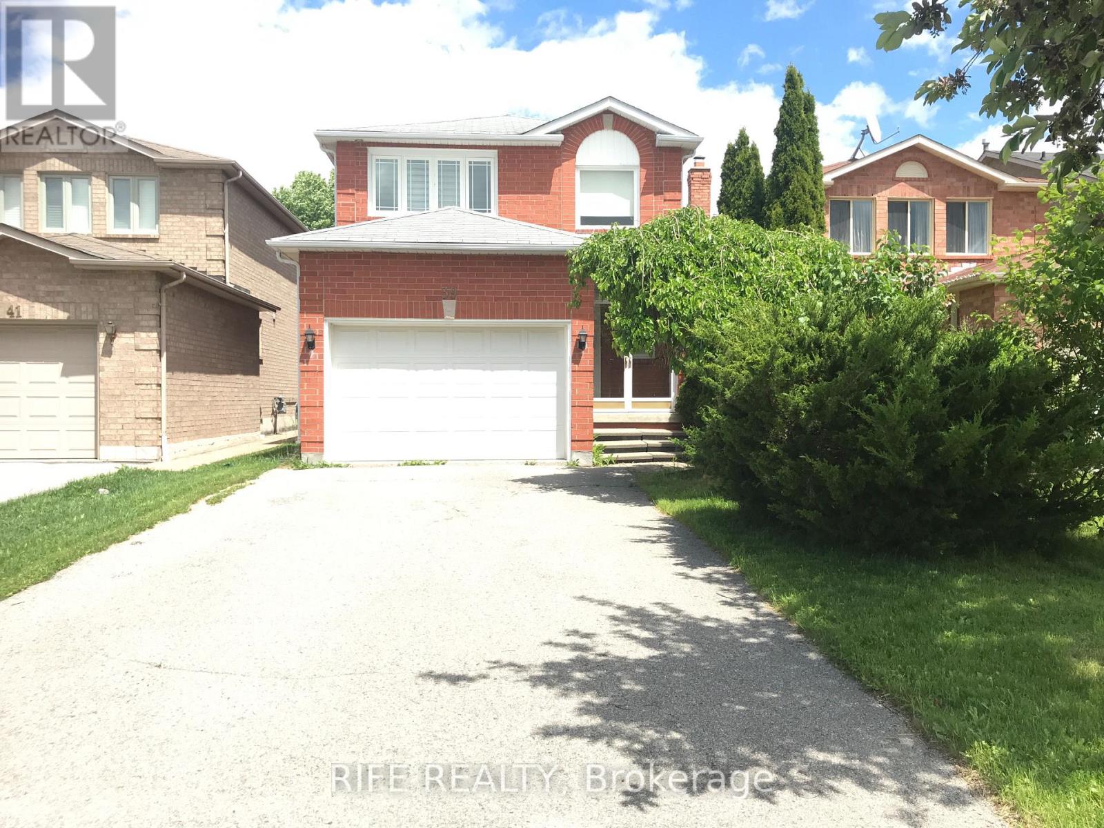 39 Cougar Court, Richmond Hill, Ontario  L4S 1H7 - Photo 1 - N12506140