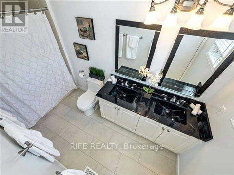 39 Cougar Court, Richmond Hill, Ontario  L4S 1H7 - Photo 11 - N12506140