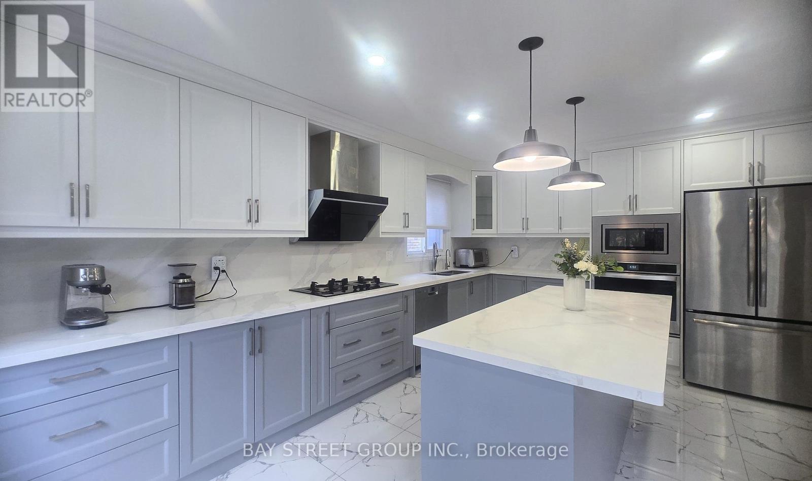 24 Beasley Drive, Richmond Hill, Ontario  L4C 7Z2 - Photo 11 - N12506172