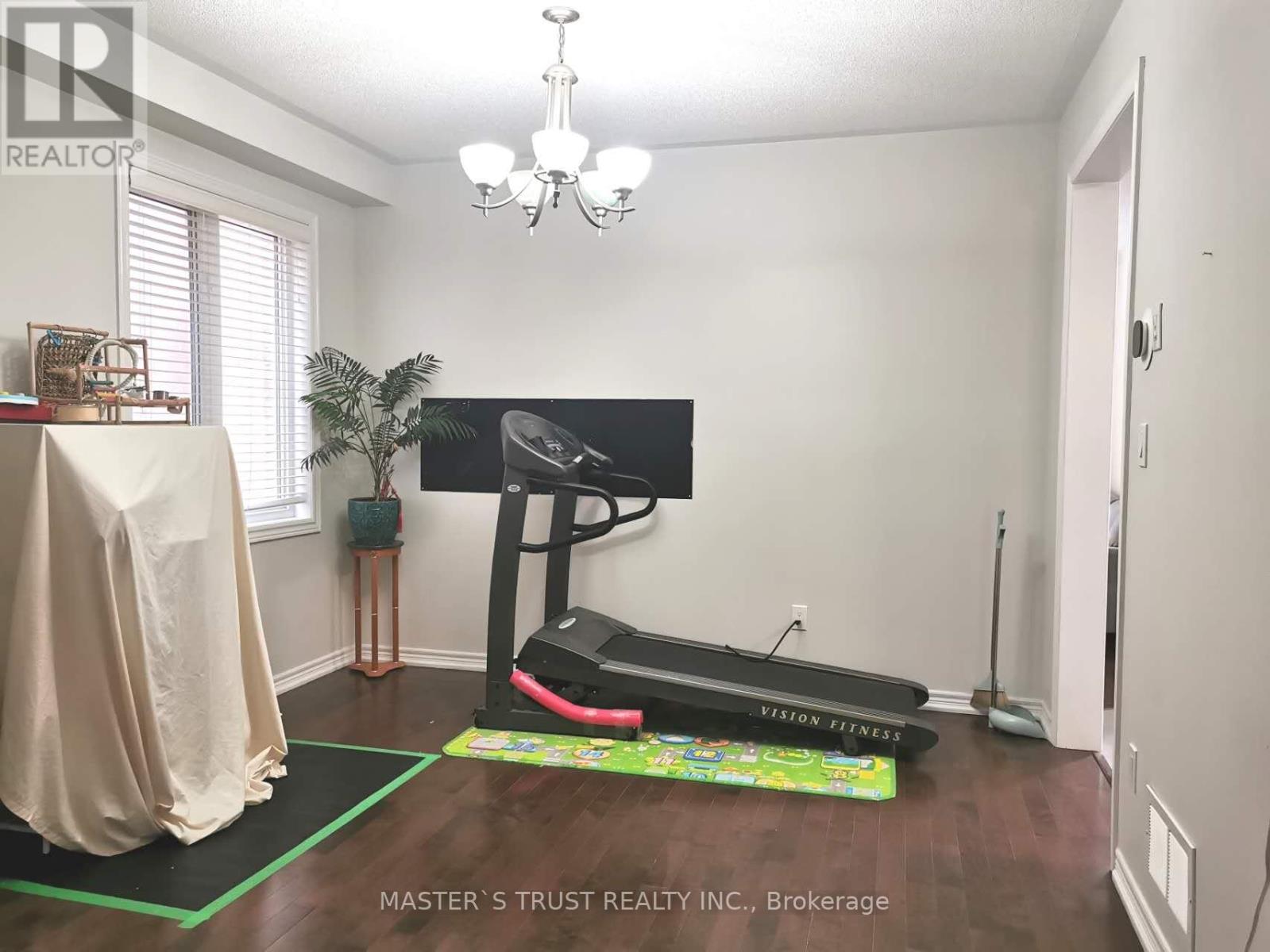 115 Herefordshire Crescent, East Gwillimbury, Ontario  L9N 0B5 - Photo 10 - N12506206