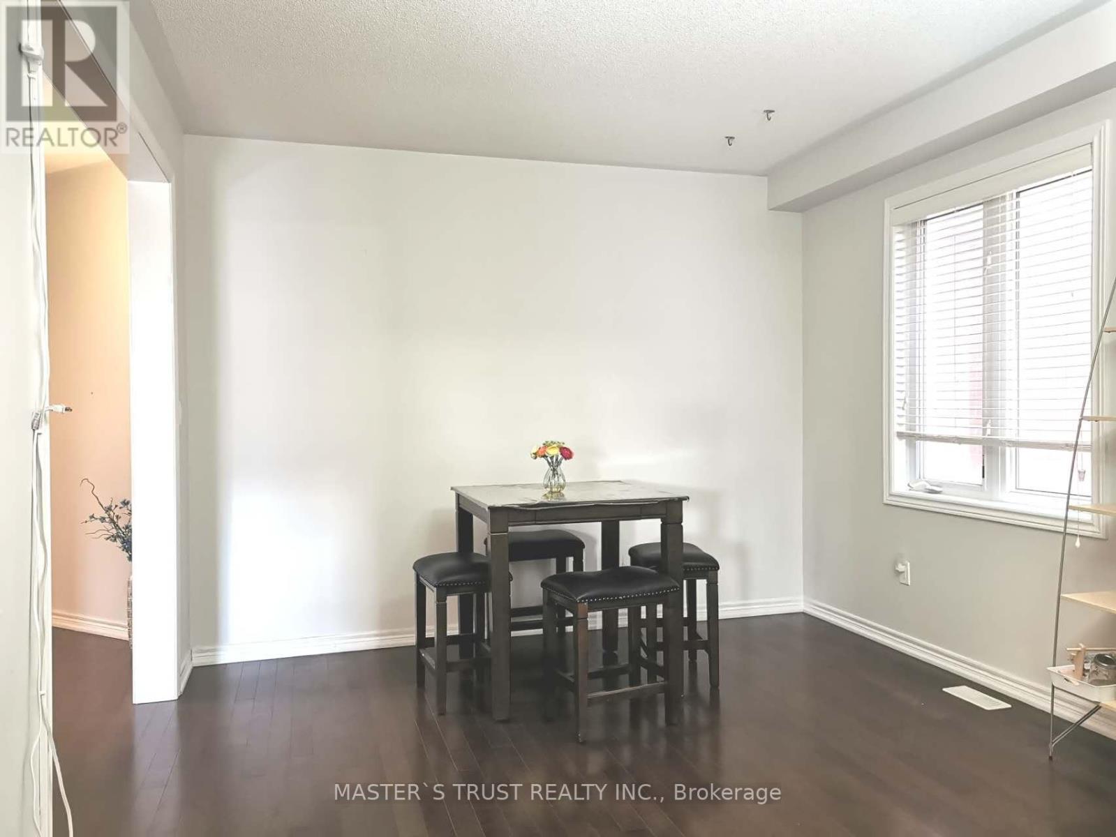 115 Herefordshire Crescent, East Gwillimbury, Ontario  L9N 0B5 - Photo 11 - N12506206