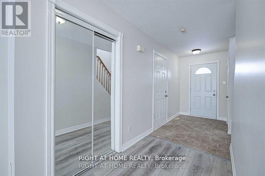 146 Cheltenham Road, Barrie (Georgian Drive), Ontario L4M 6S6 - Photo 2 - S12506150