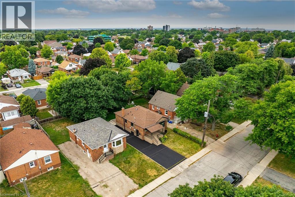 174 East 34th Street, Hamilton, Ontario  L8V 3W6 - Photo 8 - 40784960