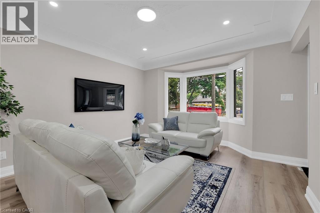 174 East 34th Street, Hamilton, Ontario  L8V 3W6 - Photo 14 - 40784960