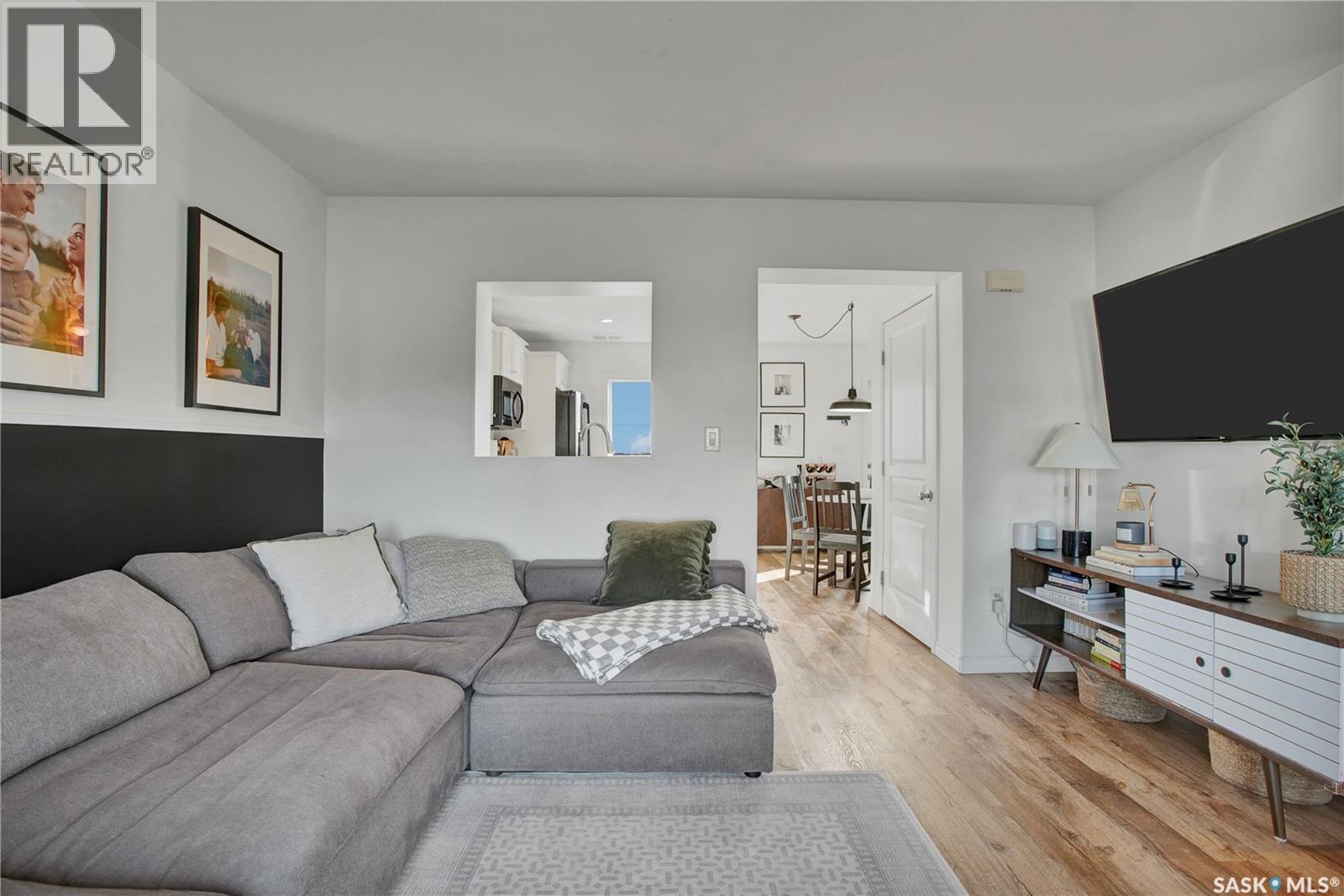 962 Glenview Cove, Martensville, Saskatchewan  S0K 0A2 - Photo 4 - SK022225