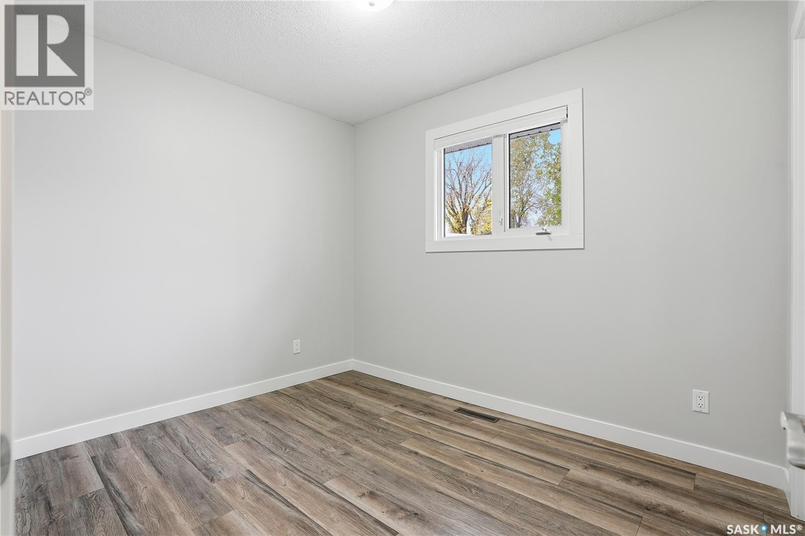 2609 Cumberland Avenue S, Saskatoon, Saskatchewan  S7J 2A3 - Photo 14 - SK022195