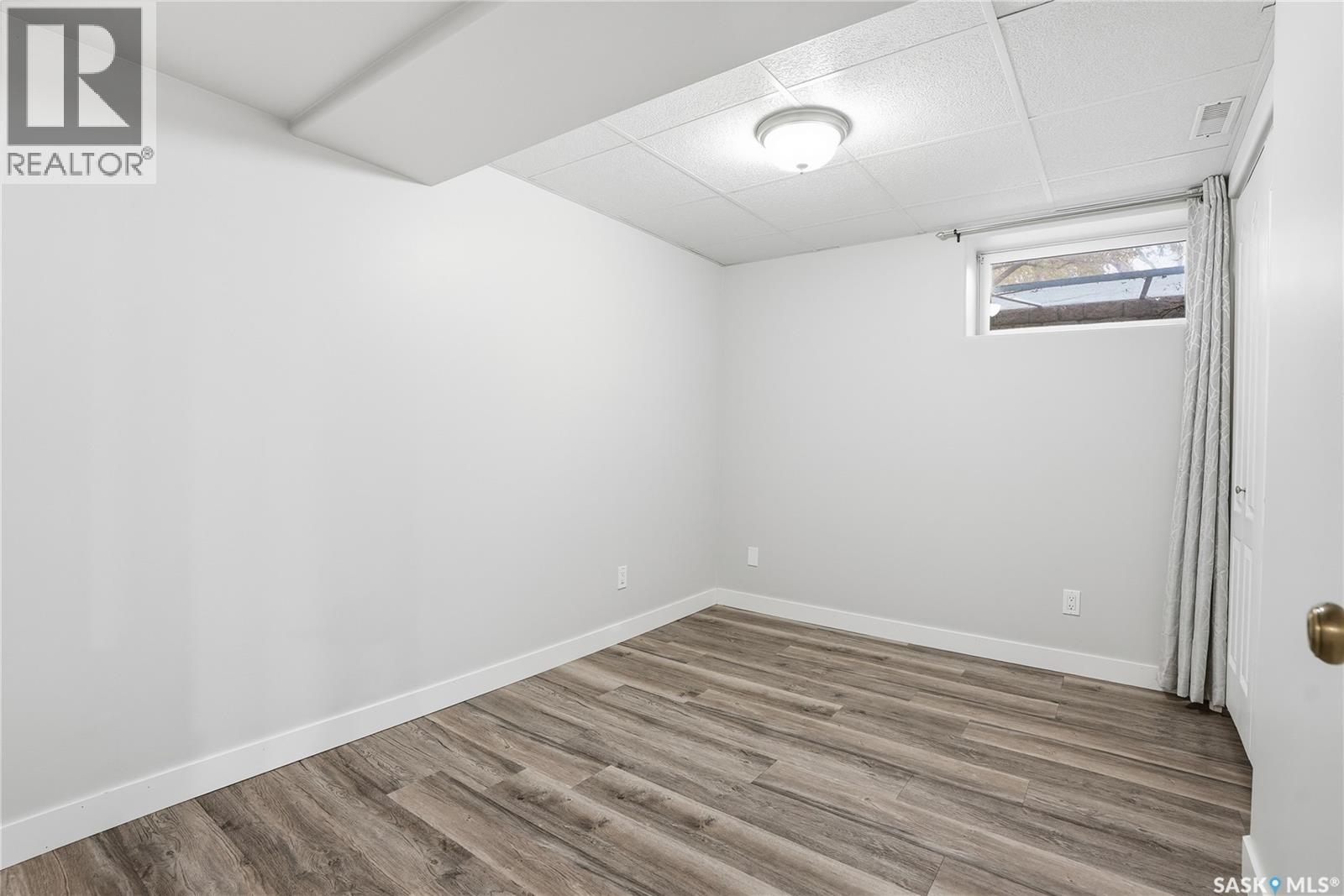 2609 Cumberland Avenue S, Saskatoon, Saskatchewan  S7J 2A3 - Photo 21 - SK022195