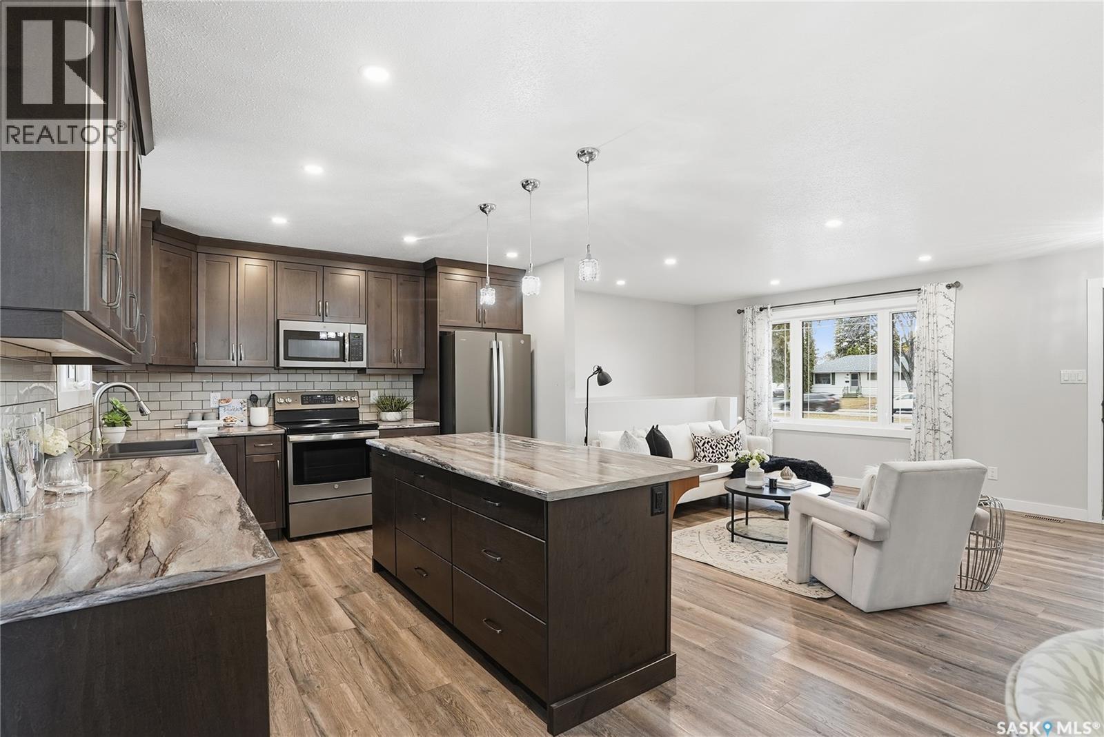 2609 Cumberland Avenue S, Saskatoon, Saskatchewan  S7J 2A3 - Photo 5 - SK022195