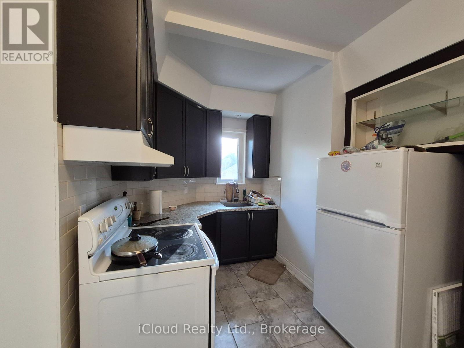 54 Twenty Third Street, Toronto (Long Branch), Ontario  M8V 3N1 - Photo 5 - W12506132