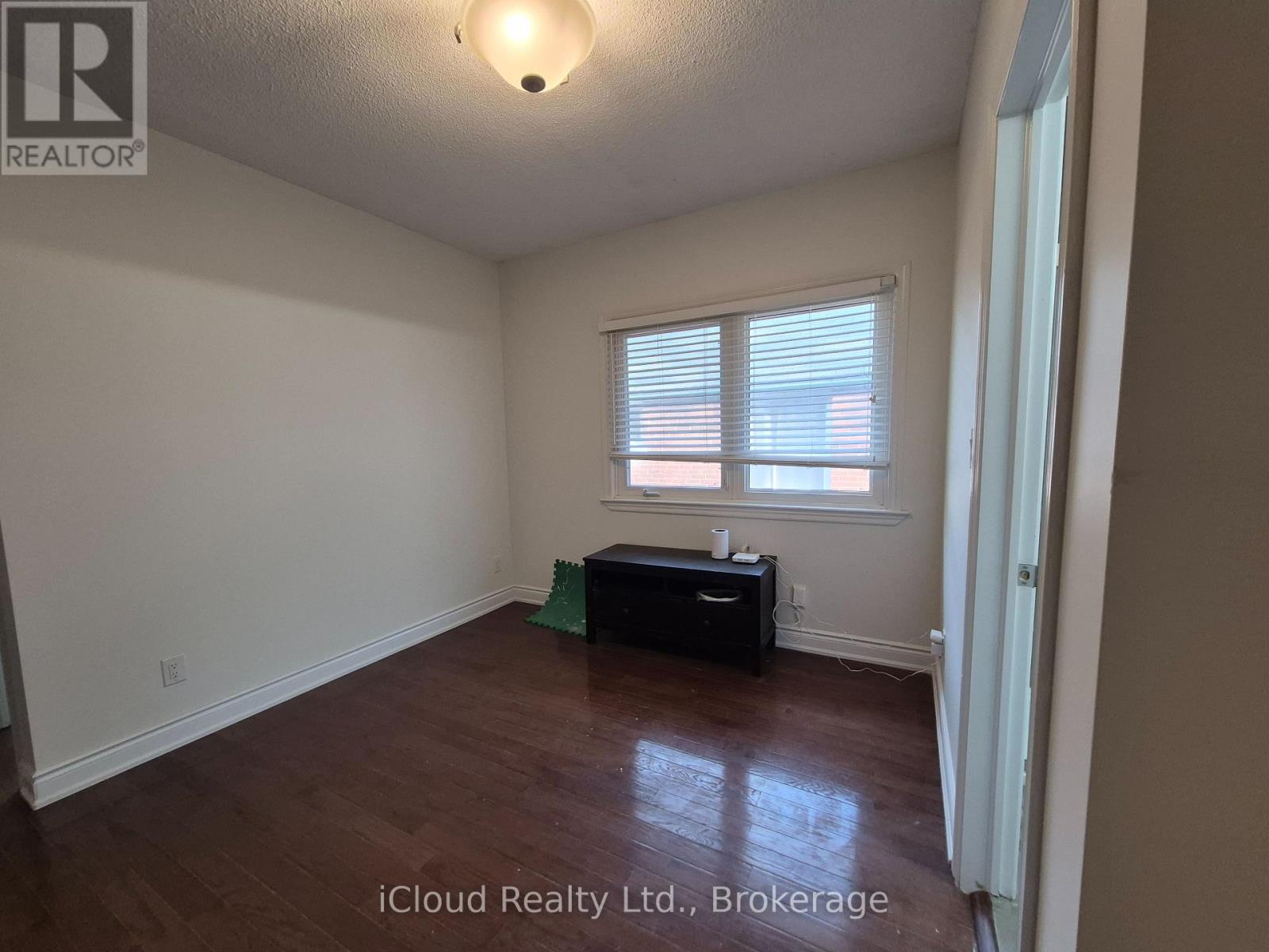 54 Twenty Third Street, Toronto (Long Branch), Ontario  M8V 3N1 - Photo 9 - W12506132