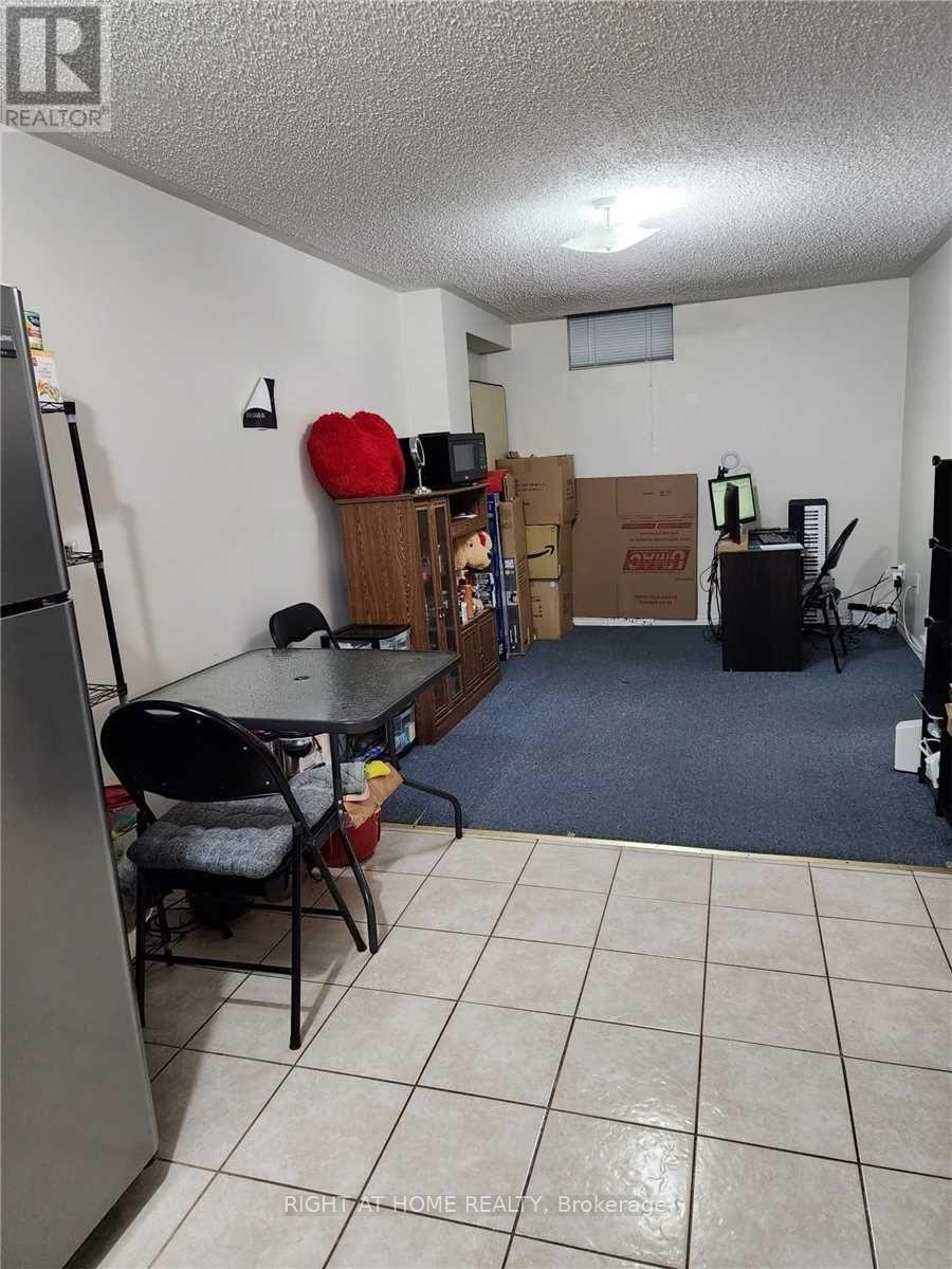 Bsmt - 11 Oliti Crt Court, Toronto, Ontario  M9L 3A3 - Photo 6 - W12506166