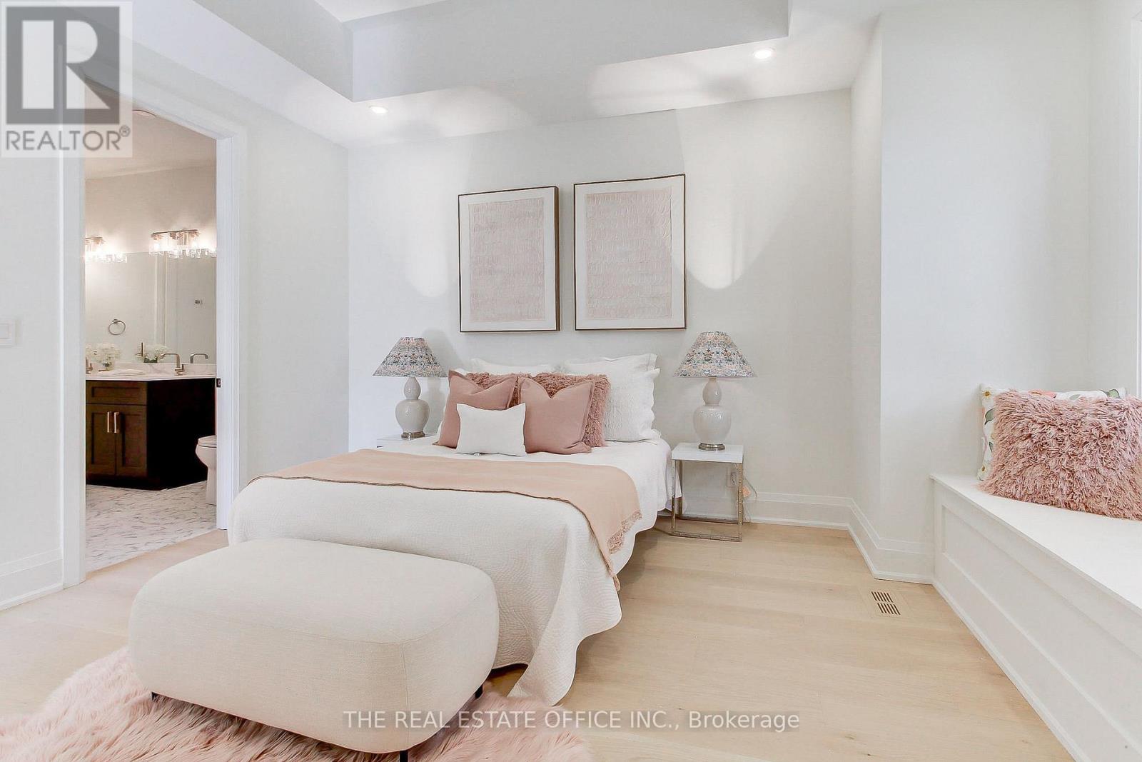 18 Beaverbrook Avenue, Toronto, Ontario  M9B 2M9 - Photo 30 - W12506168