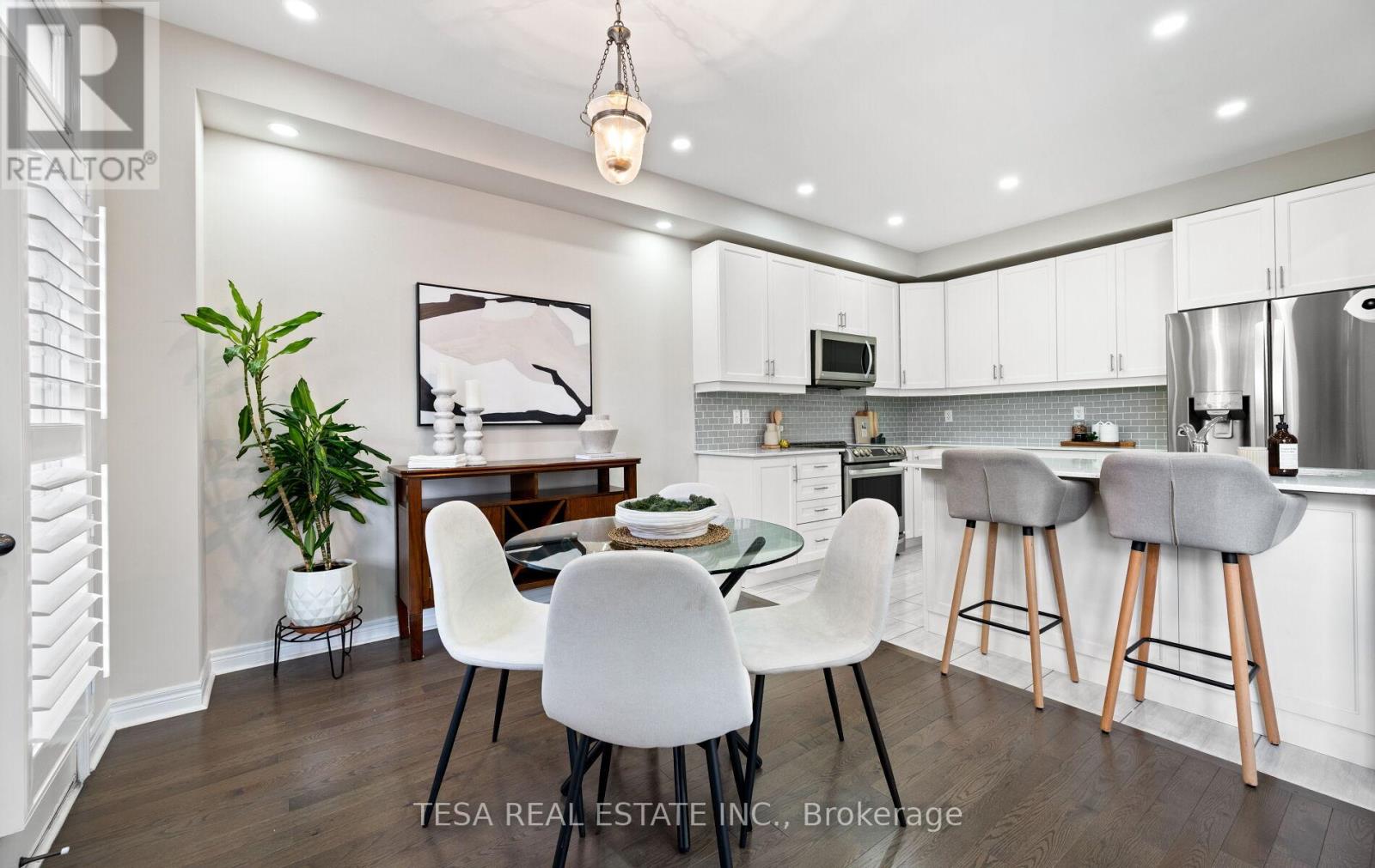 15 Hogan Manor Drive, Brampton, Ontario  L7A 4V4 - Photo 13 - W12506174