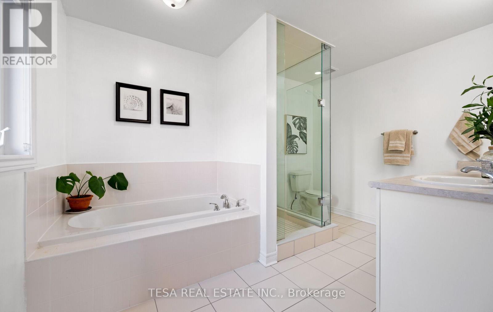 15 Hogan Manor Drive, Brampton, Ontario  L7A 4V4 - Photo 21 - W12506174