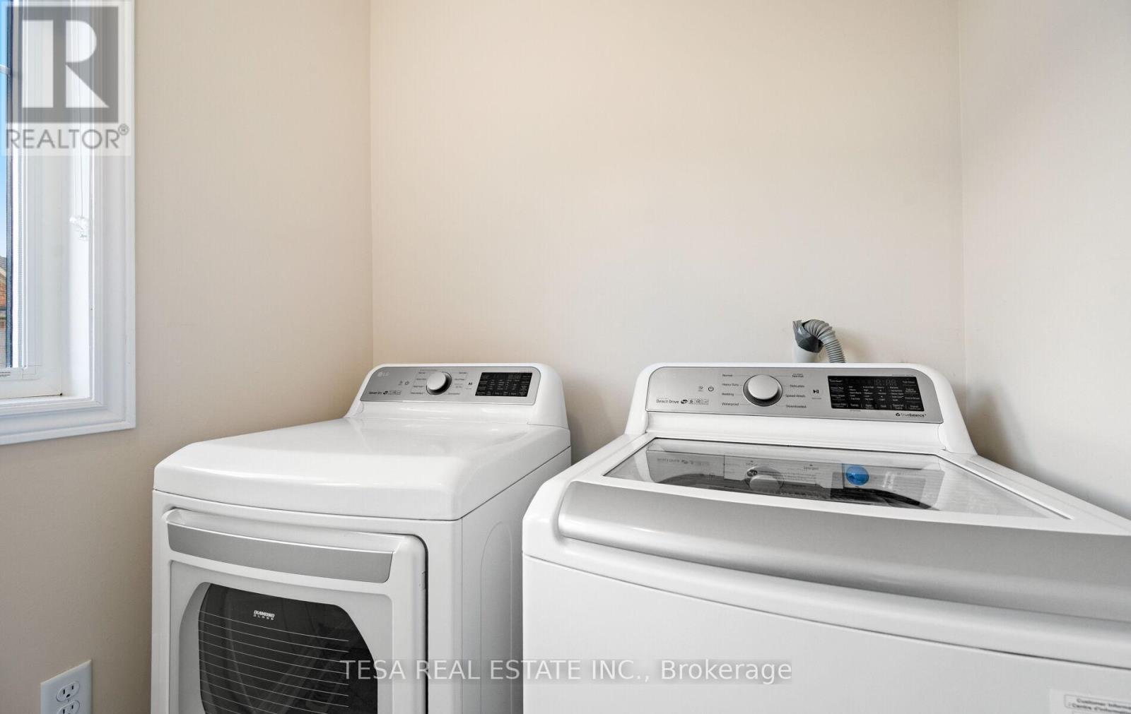 15 Hogan Manor Drive, Brampton, Ontario  L7A 4V4 - Photo 33 - W12506174