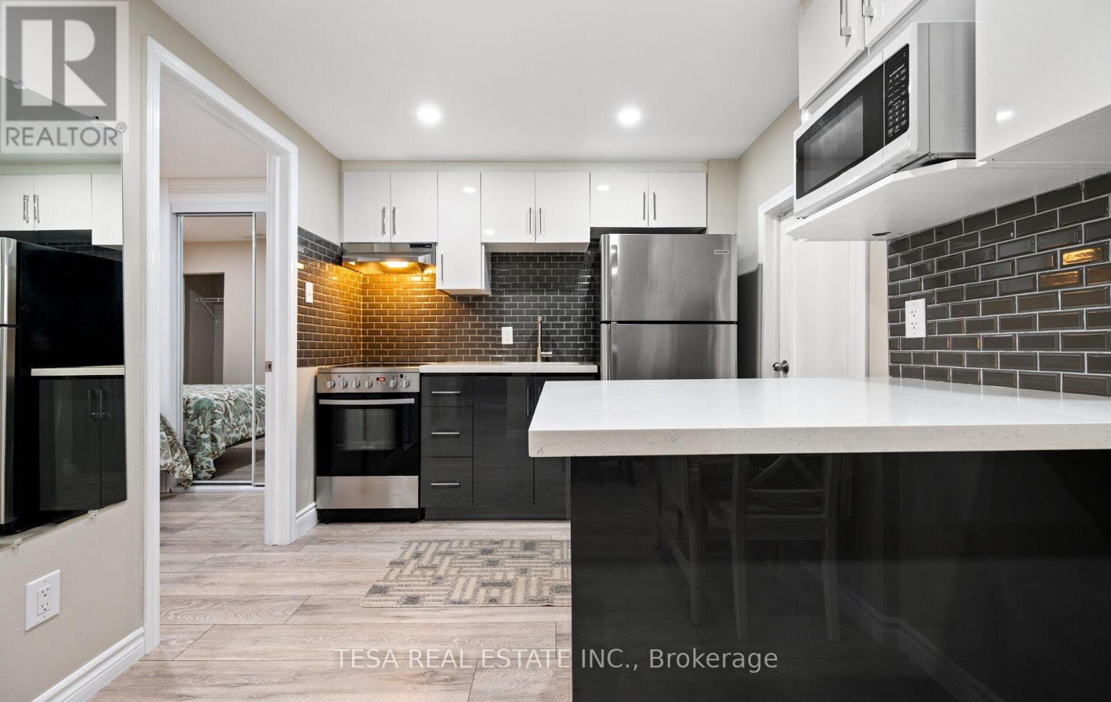 15 Hogan Manor Drive, Brampton, Ontario  L7A 4V4 - Photo 41 - W12506174