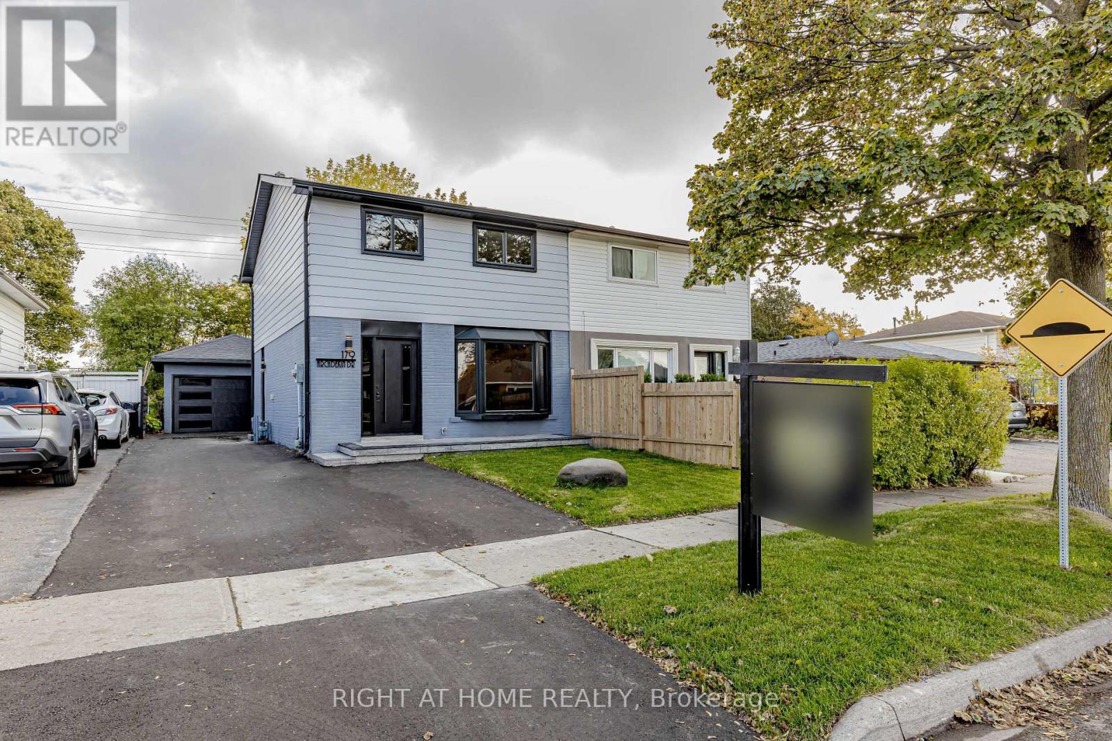 179 Archdekin Drive, Brampton (Madoc), Ontario  L6V 1Y8 - Photo 2 - W12506238