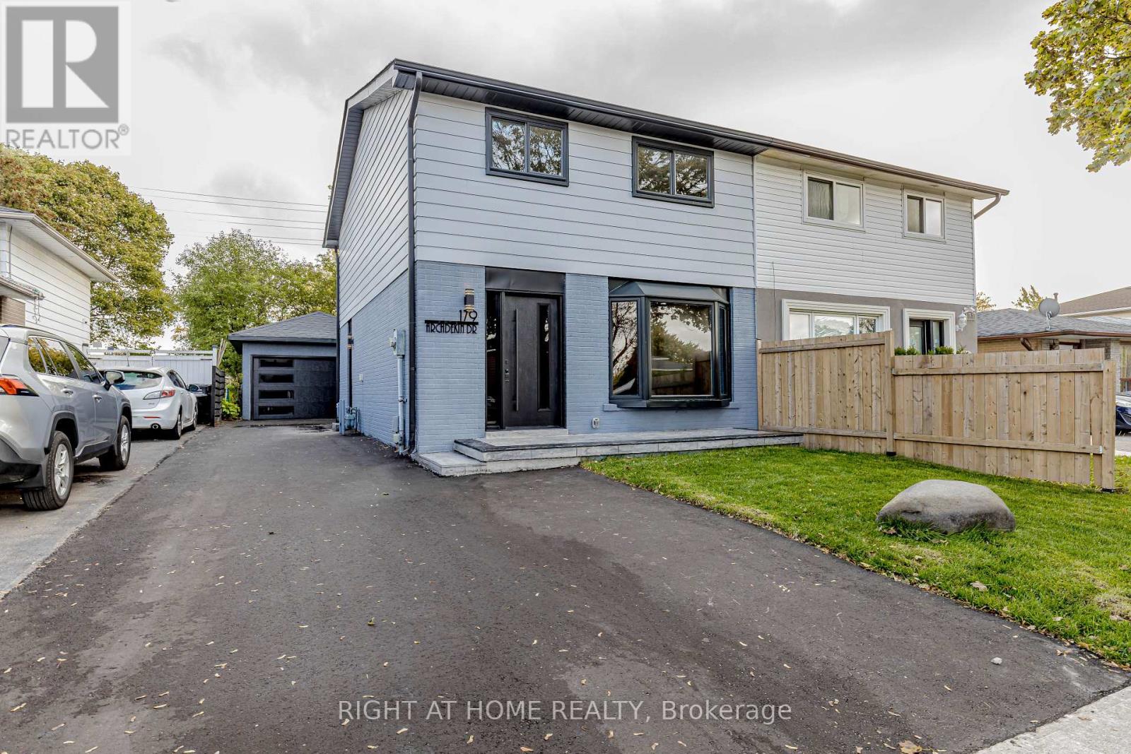 179 Archdekin Drive, Brampton (Madoc), Ontario  L6V 1Y8 - Photo 4 - W12506238