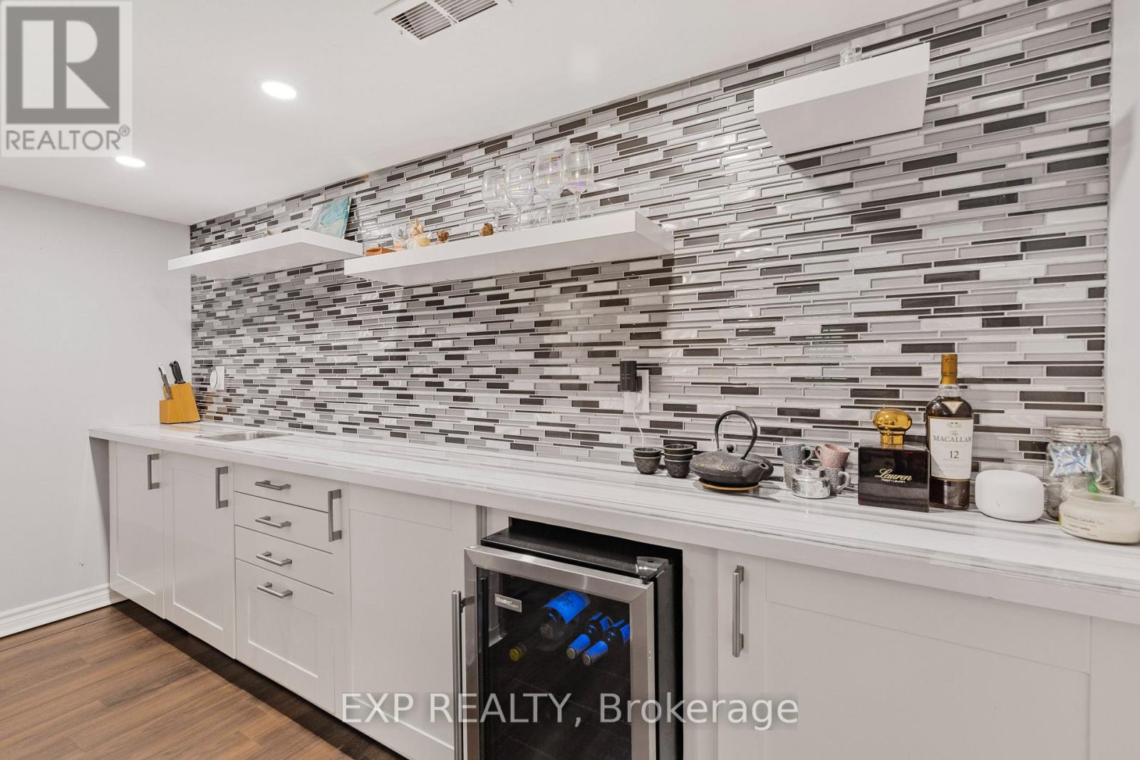 1177 Bellview Street, Burlington, Ontario  L7S 1C6 - Photo 24 - W12506286